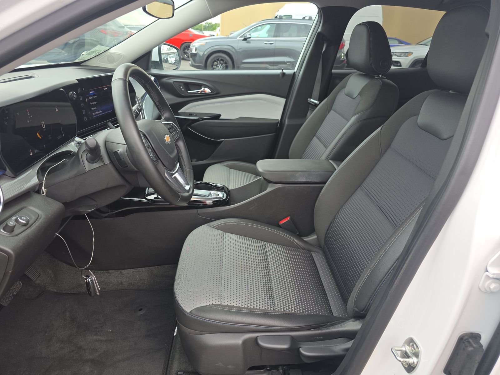 CHEVROLET TRAX - 8