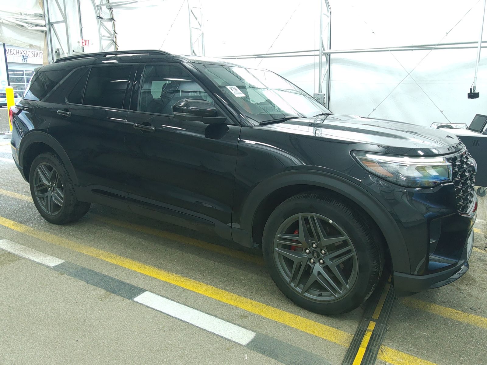 FORD EXPLORER - 4