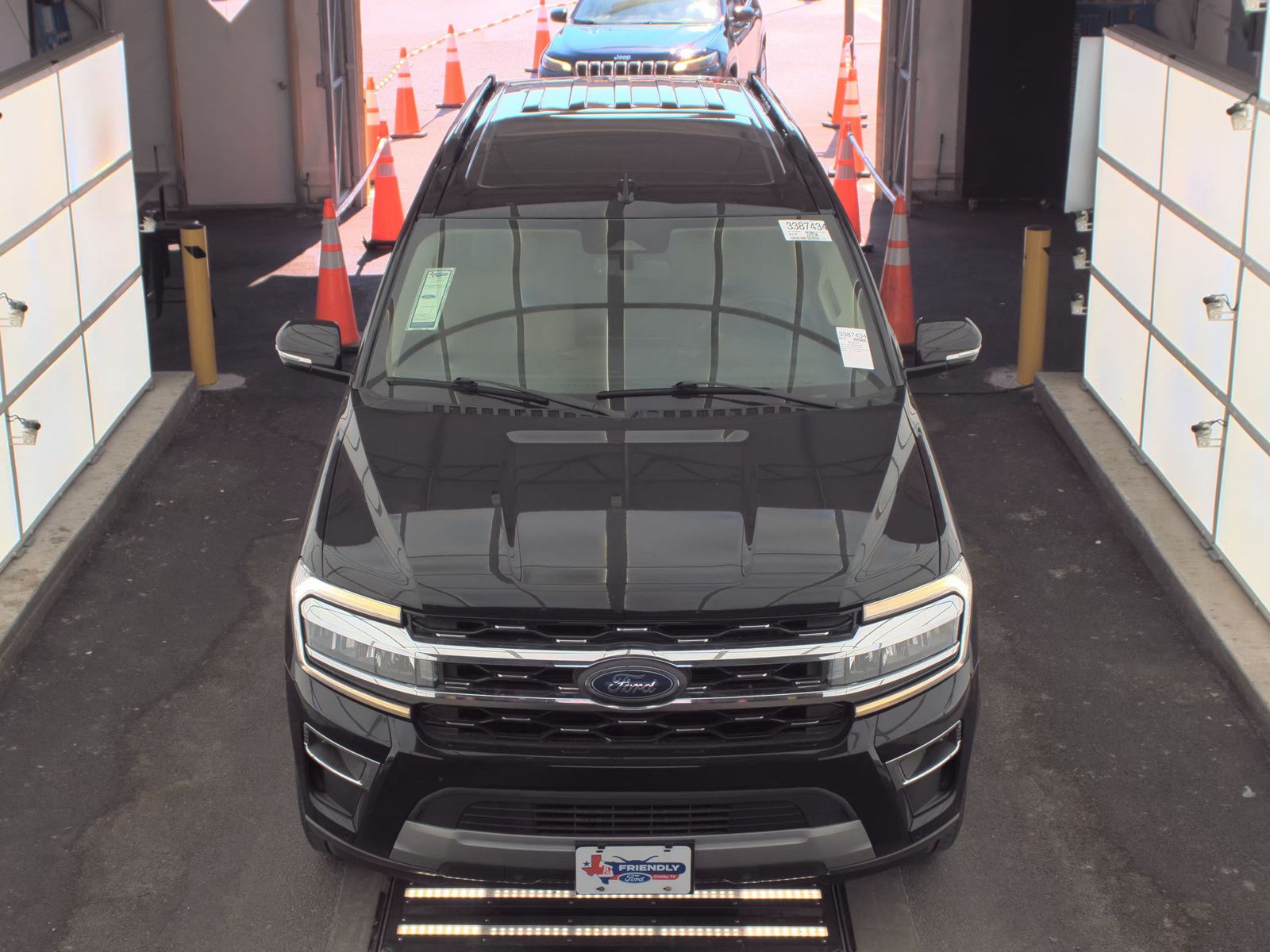 FORD EXPEDITION MAX - 3