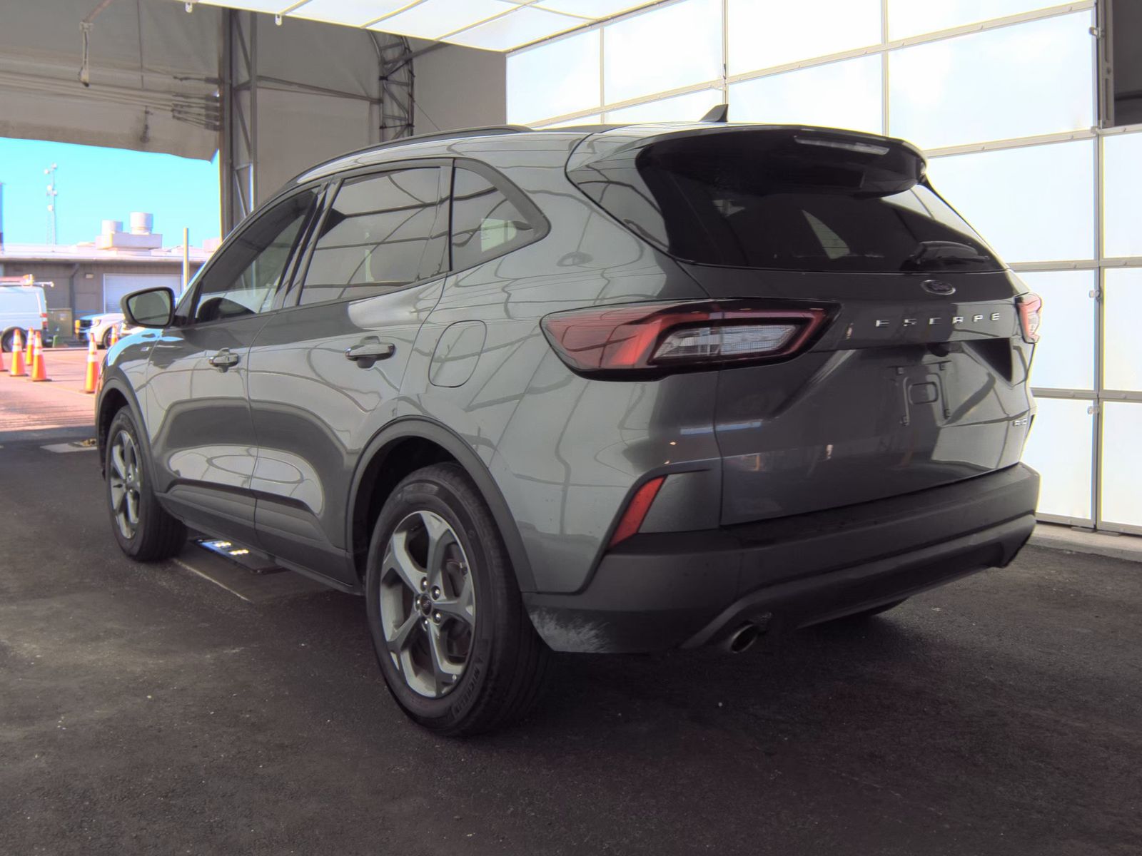 FORD ESCAPE - 7