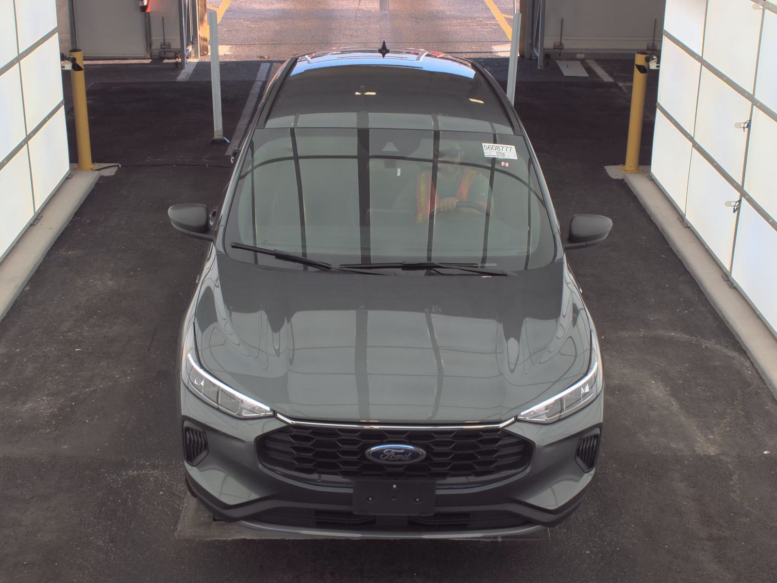FORD ESCAPE - 3