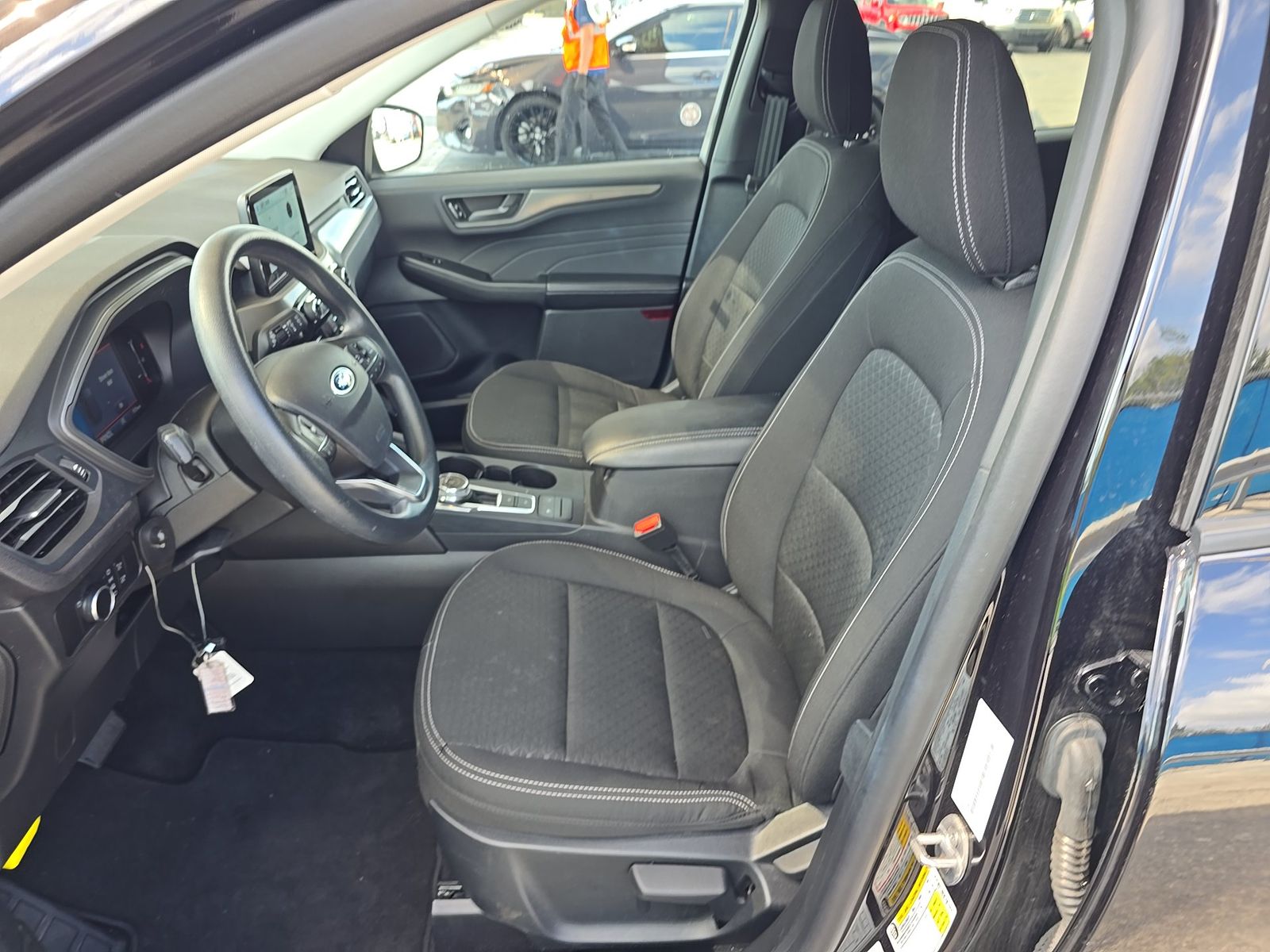 FORD ESCAPE - 8