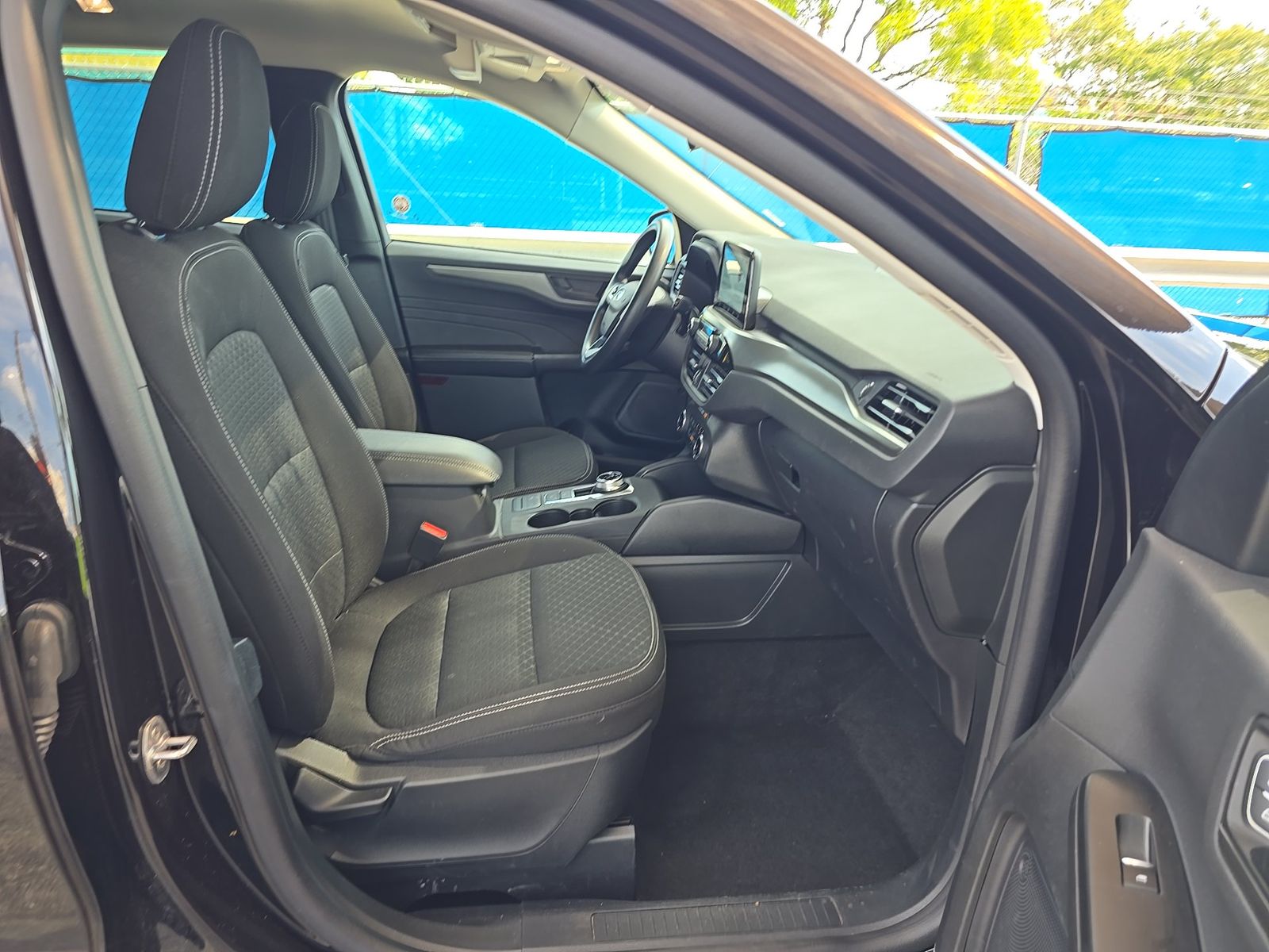 FORD ESCAPE - 9