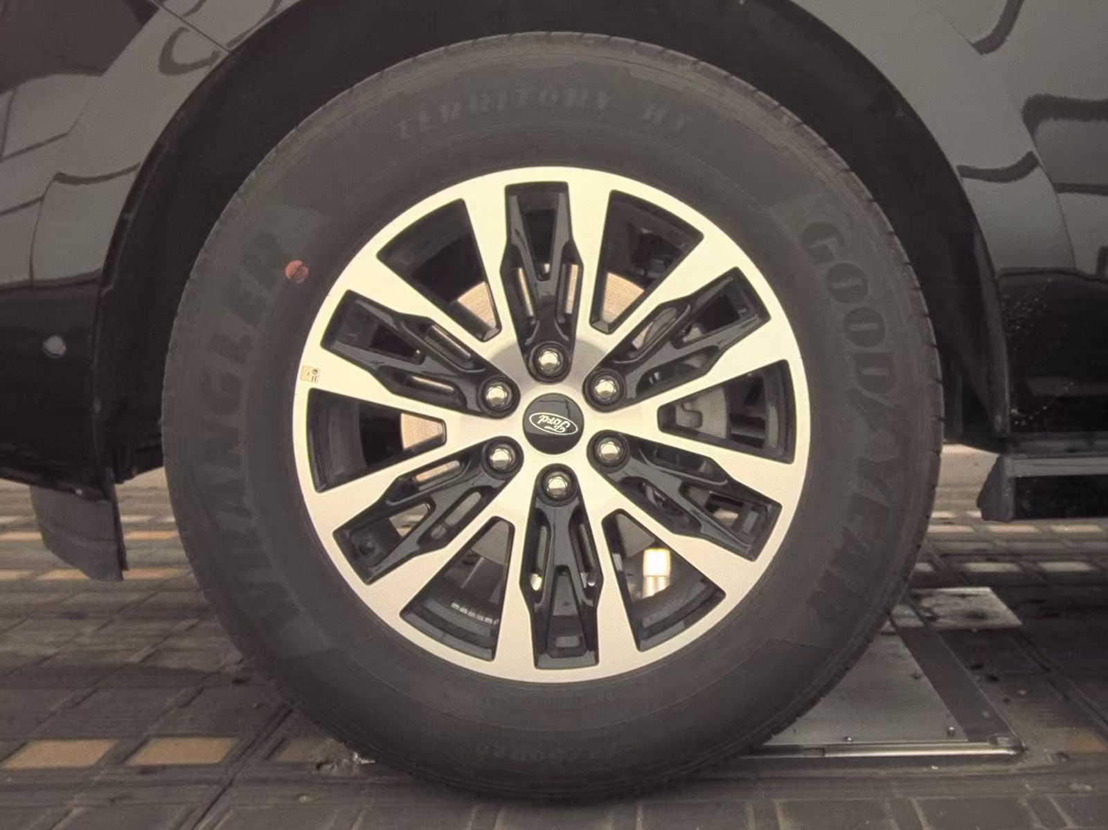FORD EXPEDITION MAX - 10