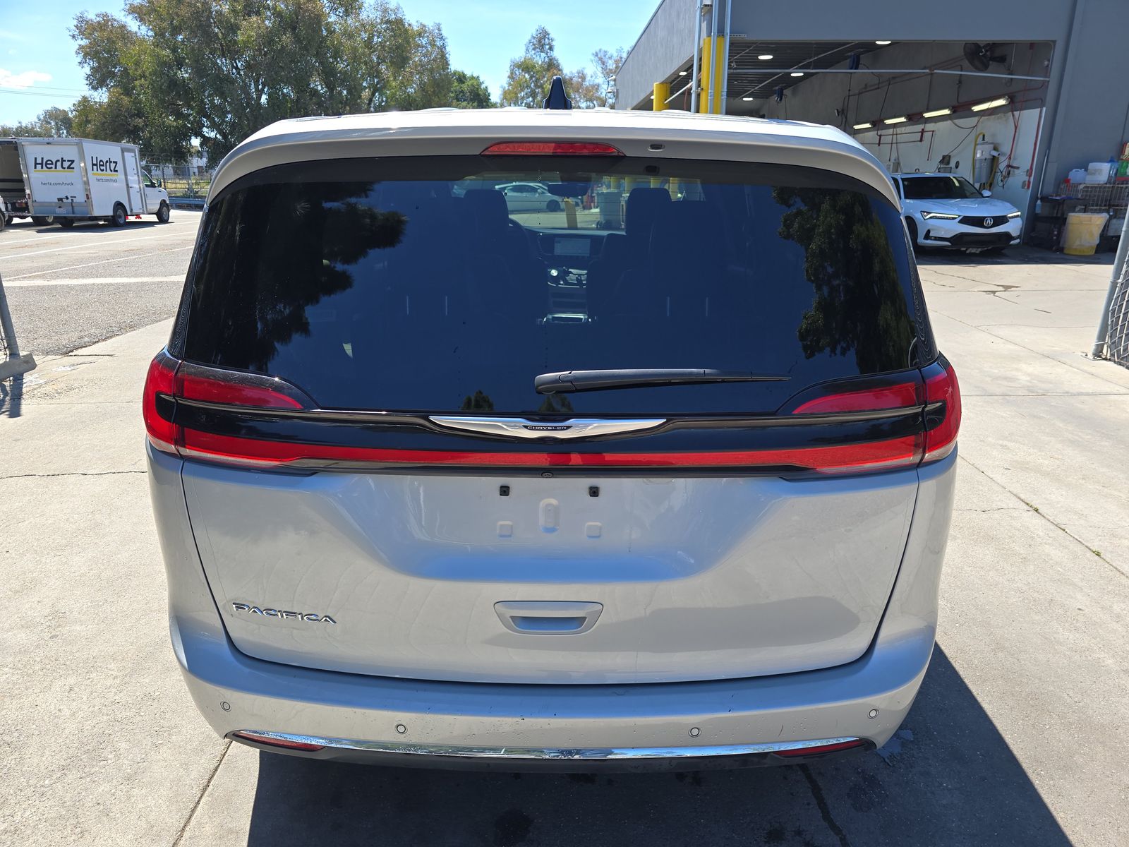 CHRYSLER PACIFICA - 6