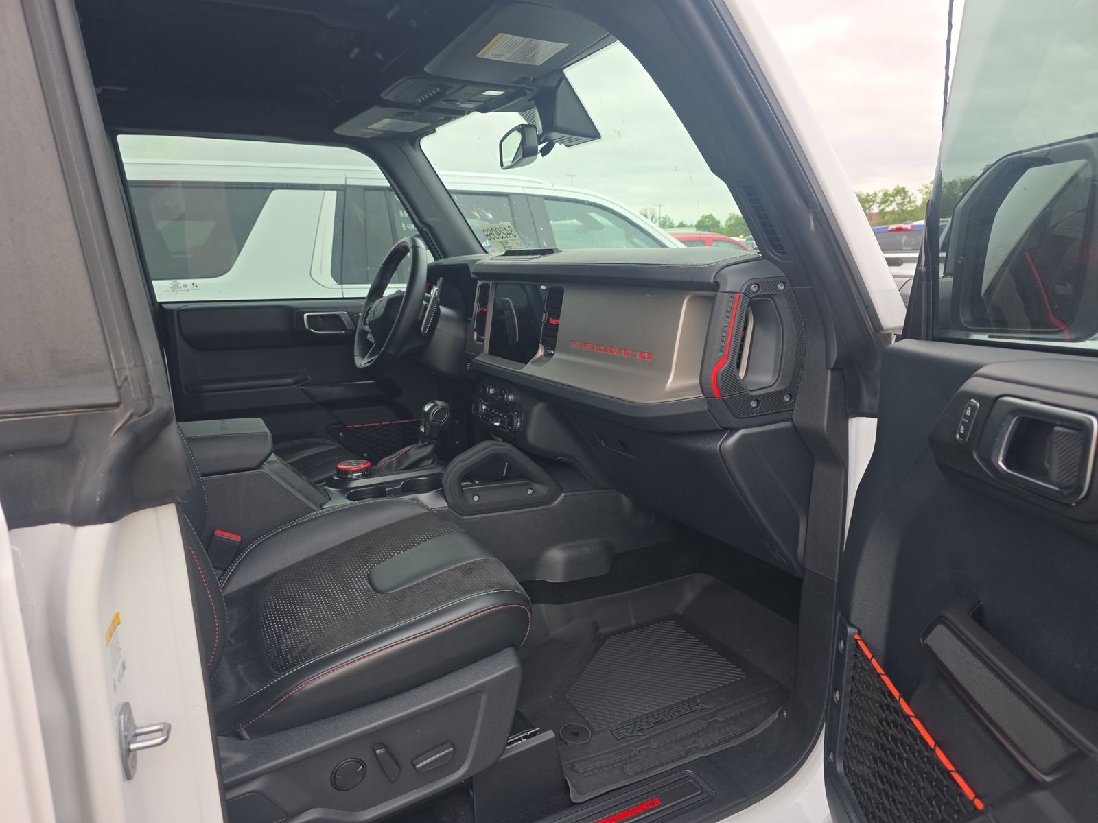 FORD BRONCO - 9