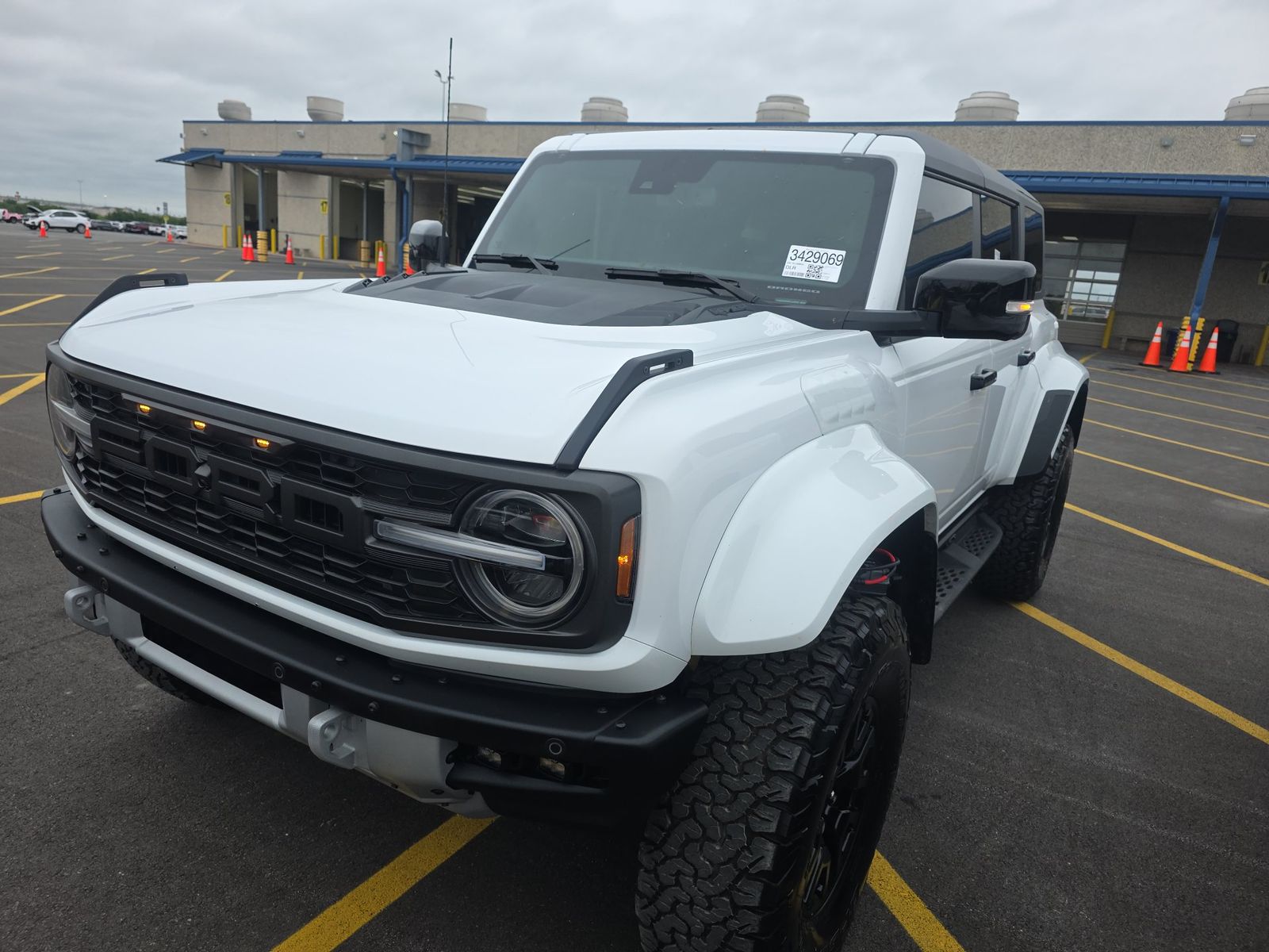 FORD BRONCO - 1