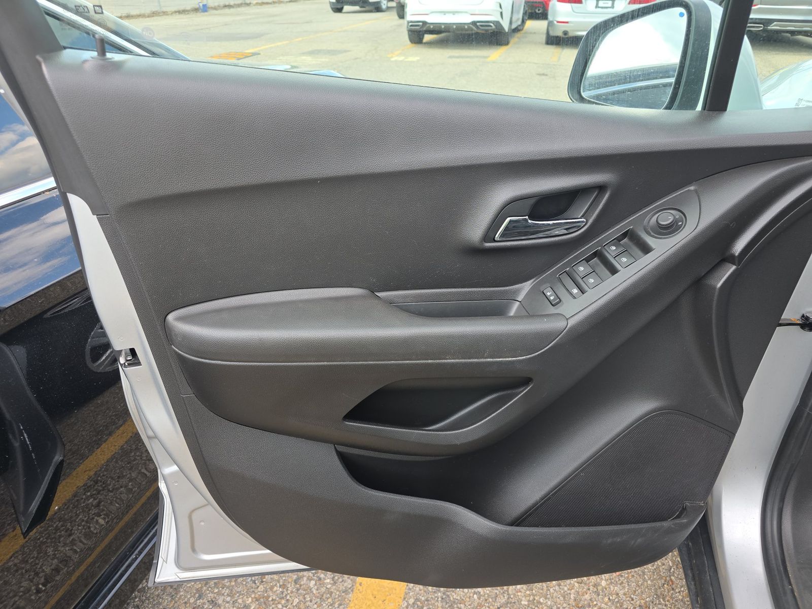 CHEVROLET TRAX - 10