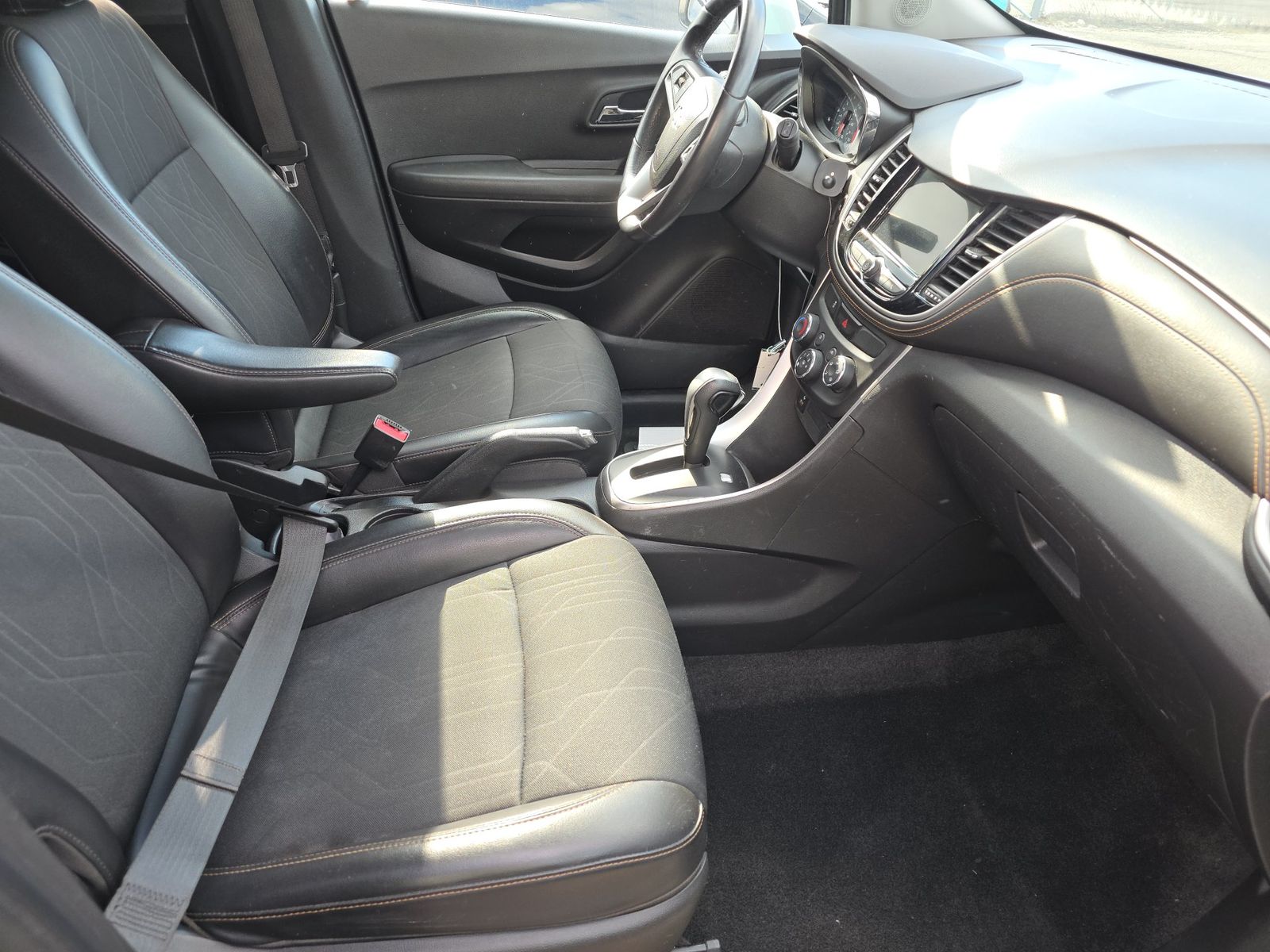 CHEVROLET TRAX - 9