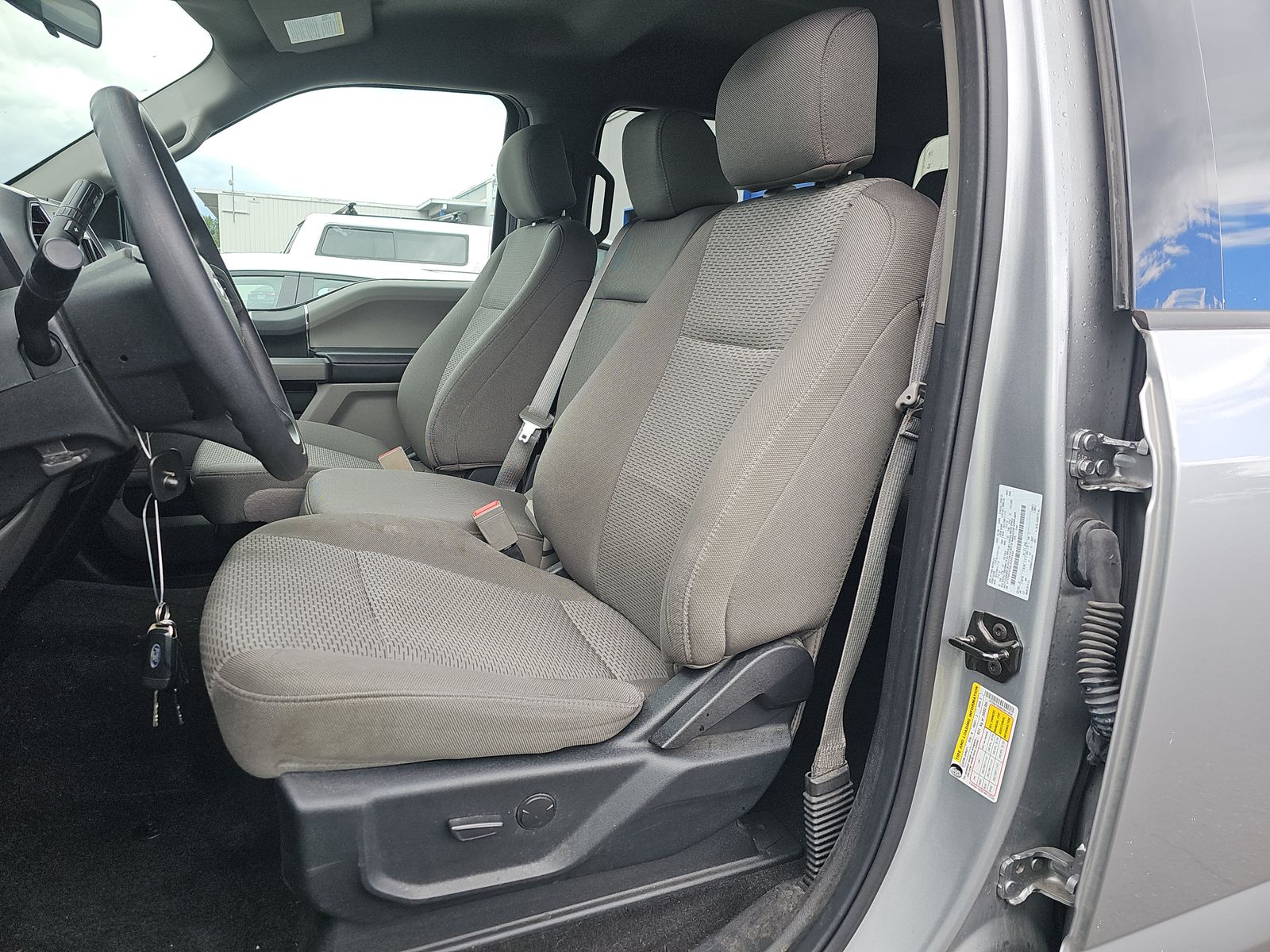 FORD F-150 - 8