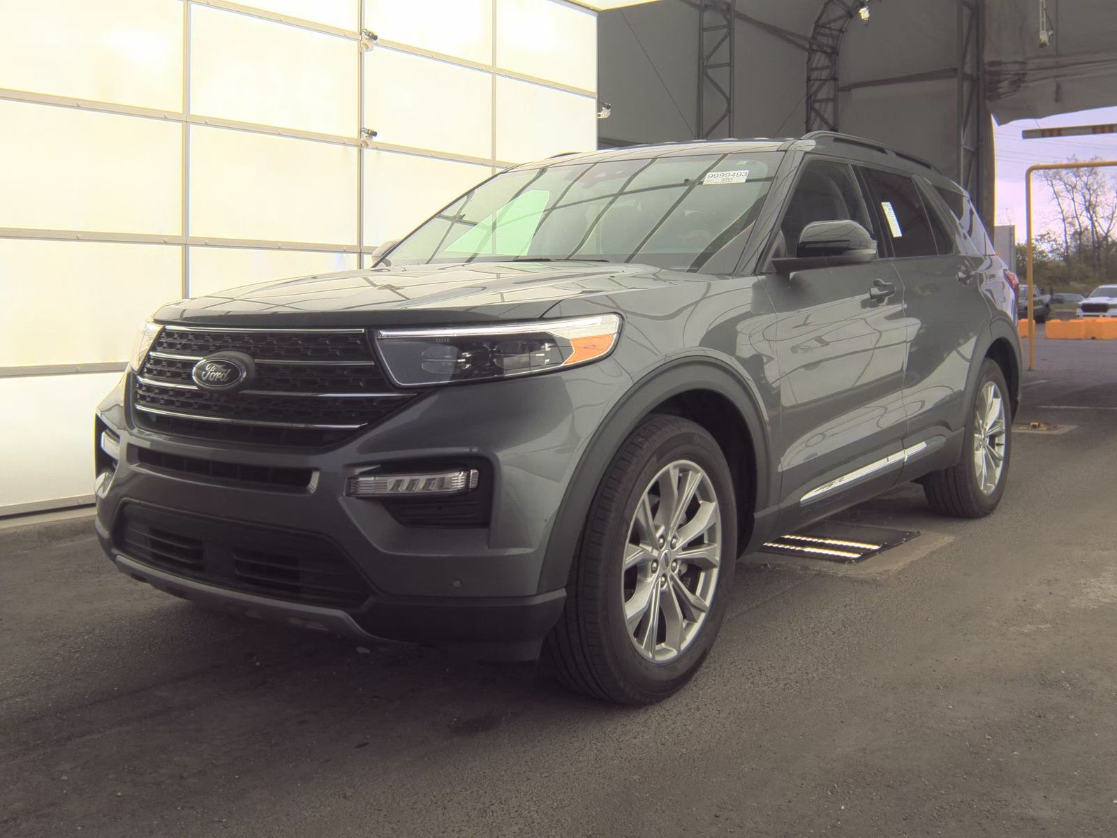 FORD EXPLORER - 1
