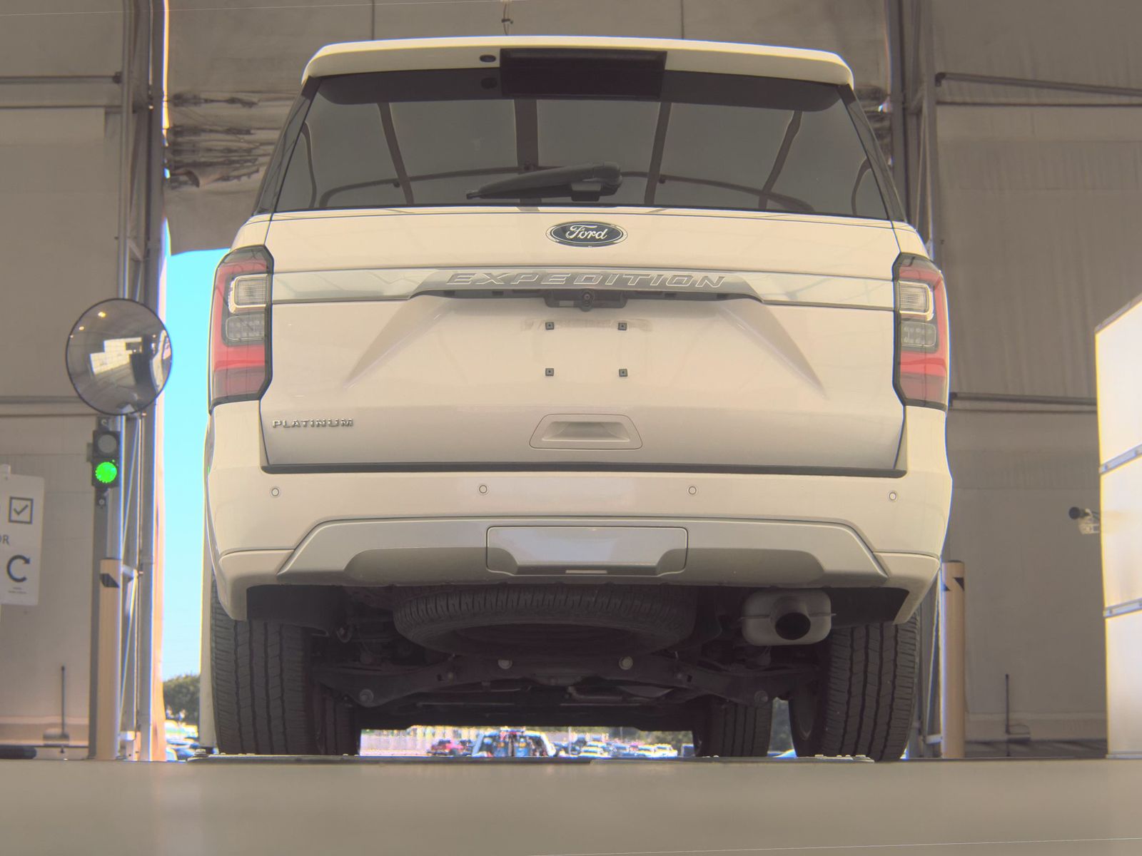 FORD EXPEDITION - 8