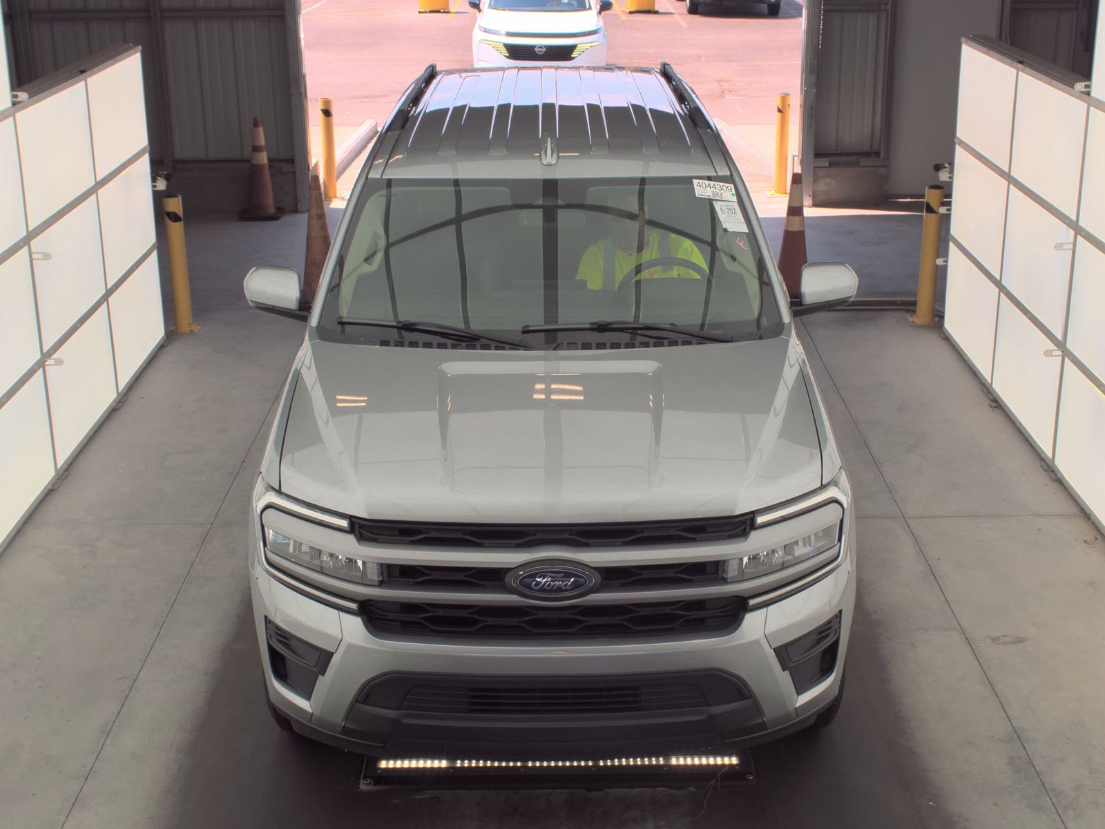 FORD EXPEDITION - 3