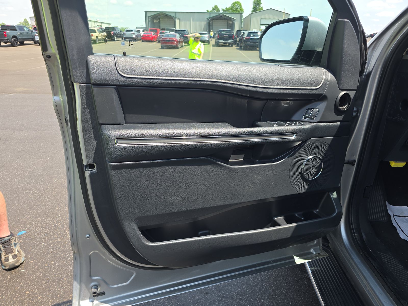 FORD EXPEDITION - 10