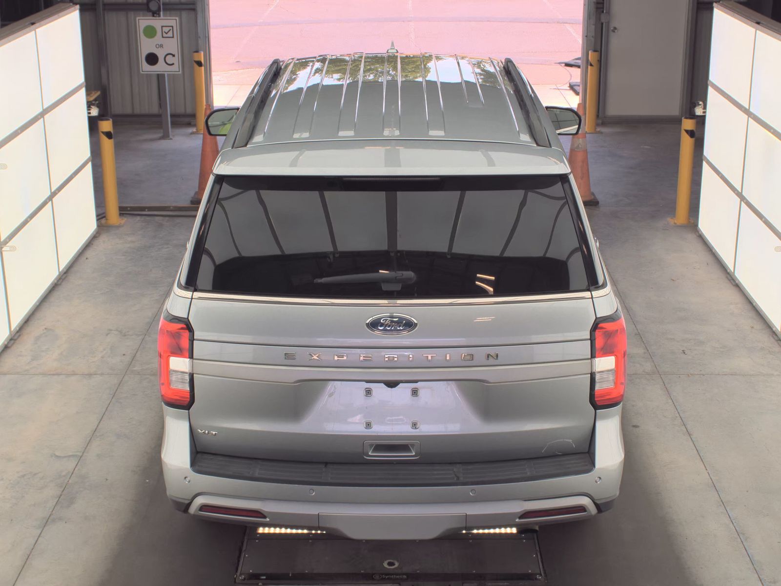 FORD EXPEDITION - 6