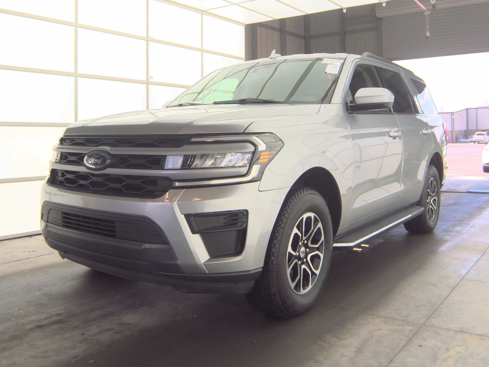 FORD EXPEDITION - 1