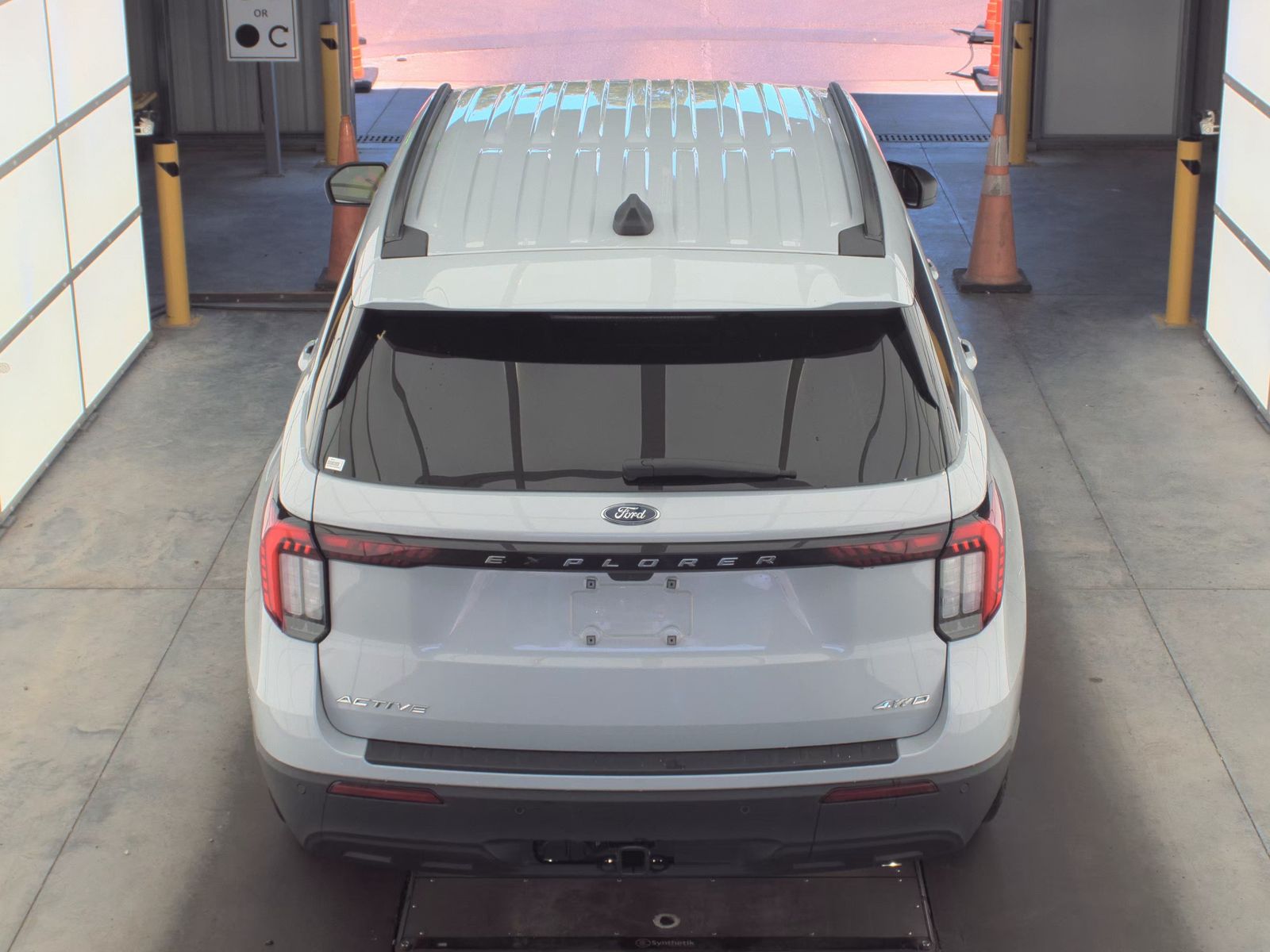 FORD EXPLORER - 6