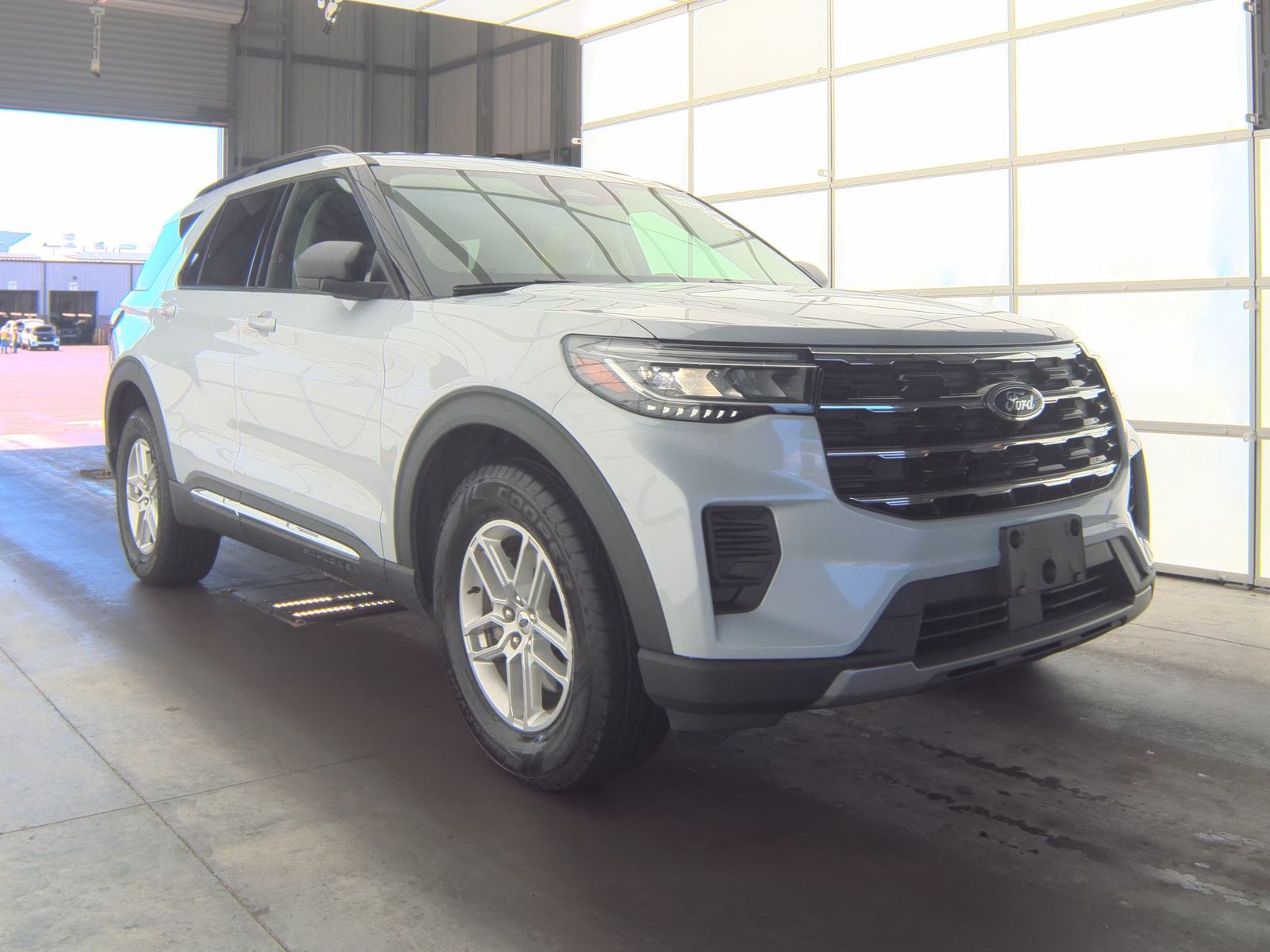 FORD EXPLORER - 4