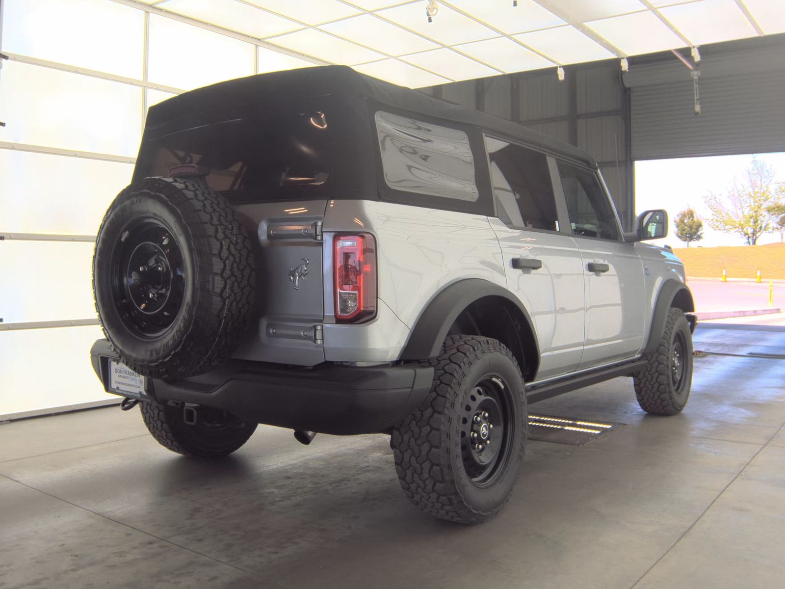 FORD BRONCO - 5
