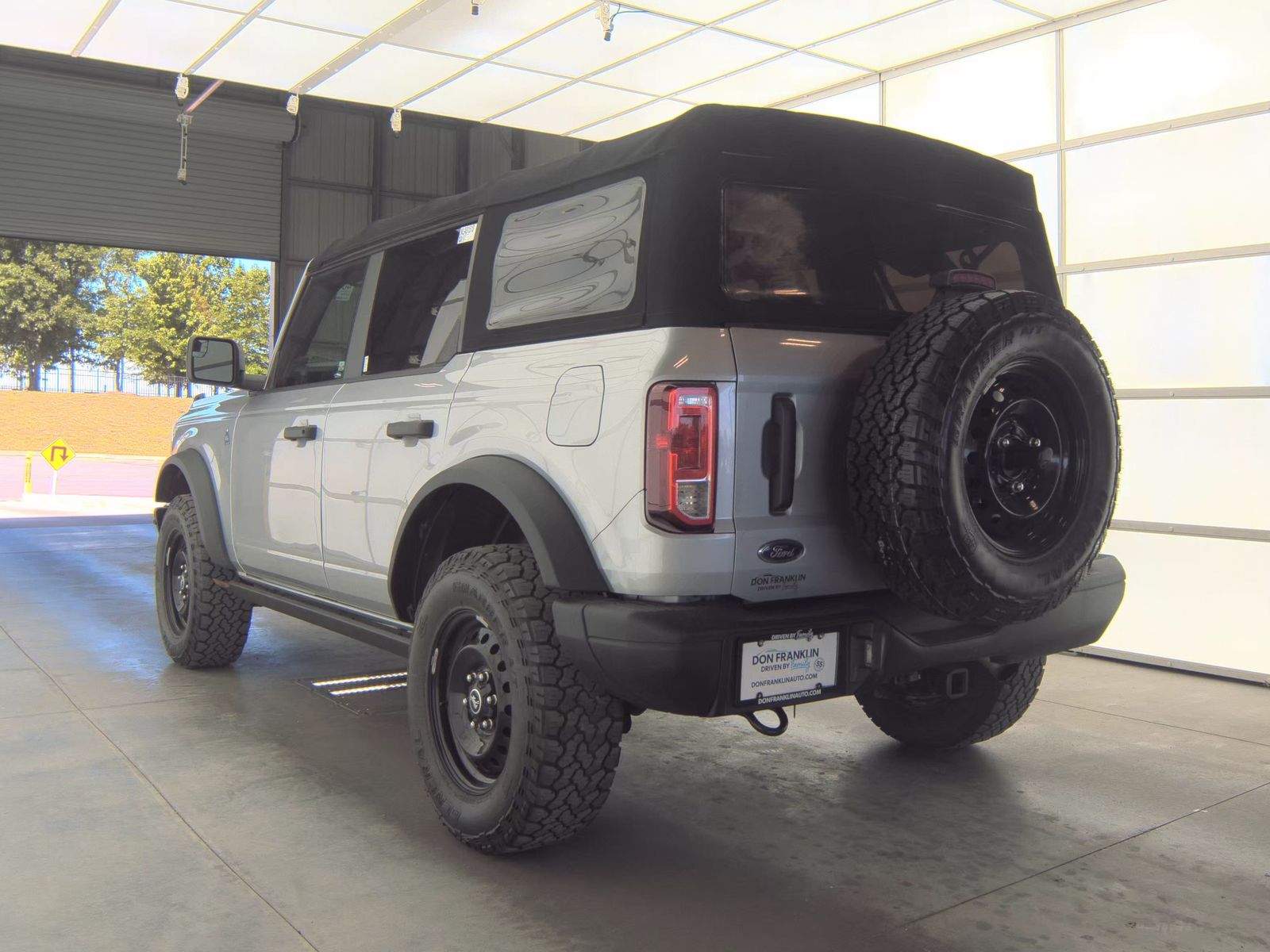 FORD BRONCO - 7