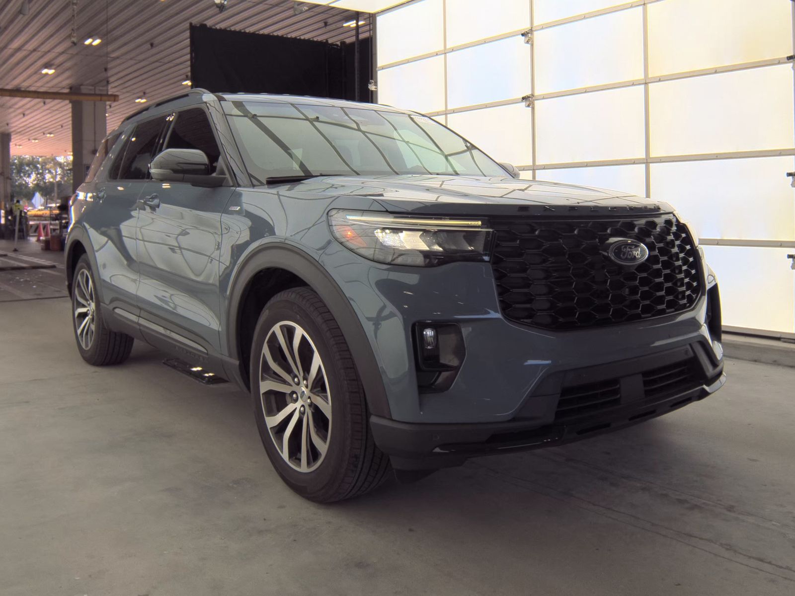 FORD EXPLORER - 5