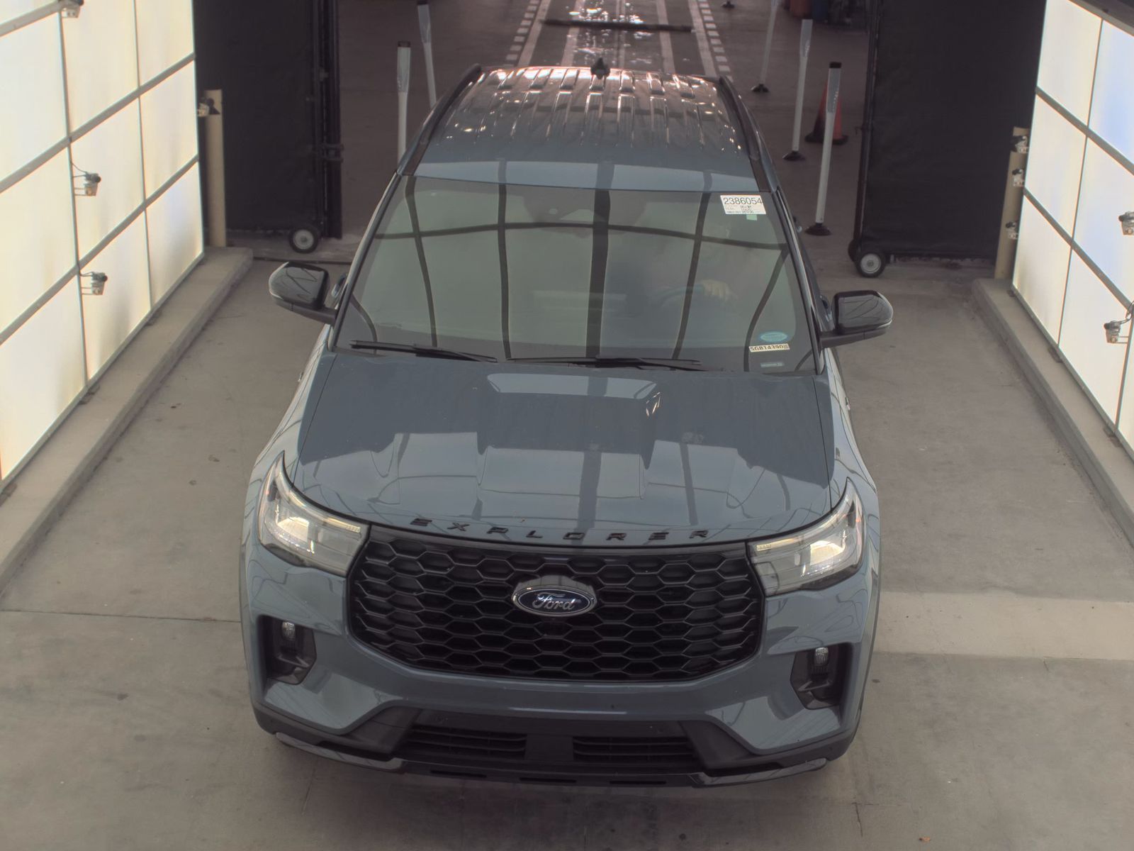 FORD EXPLORER - 3