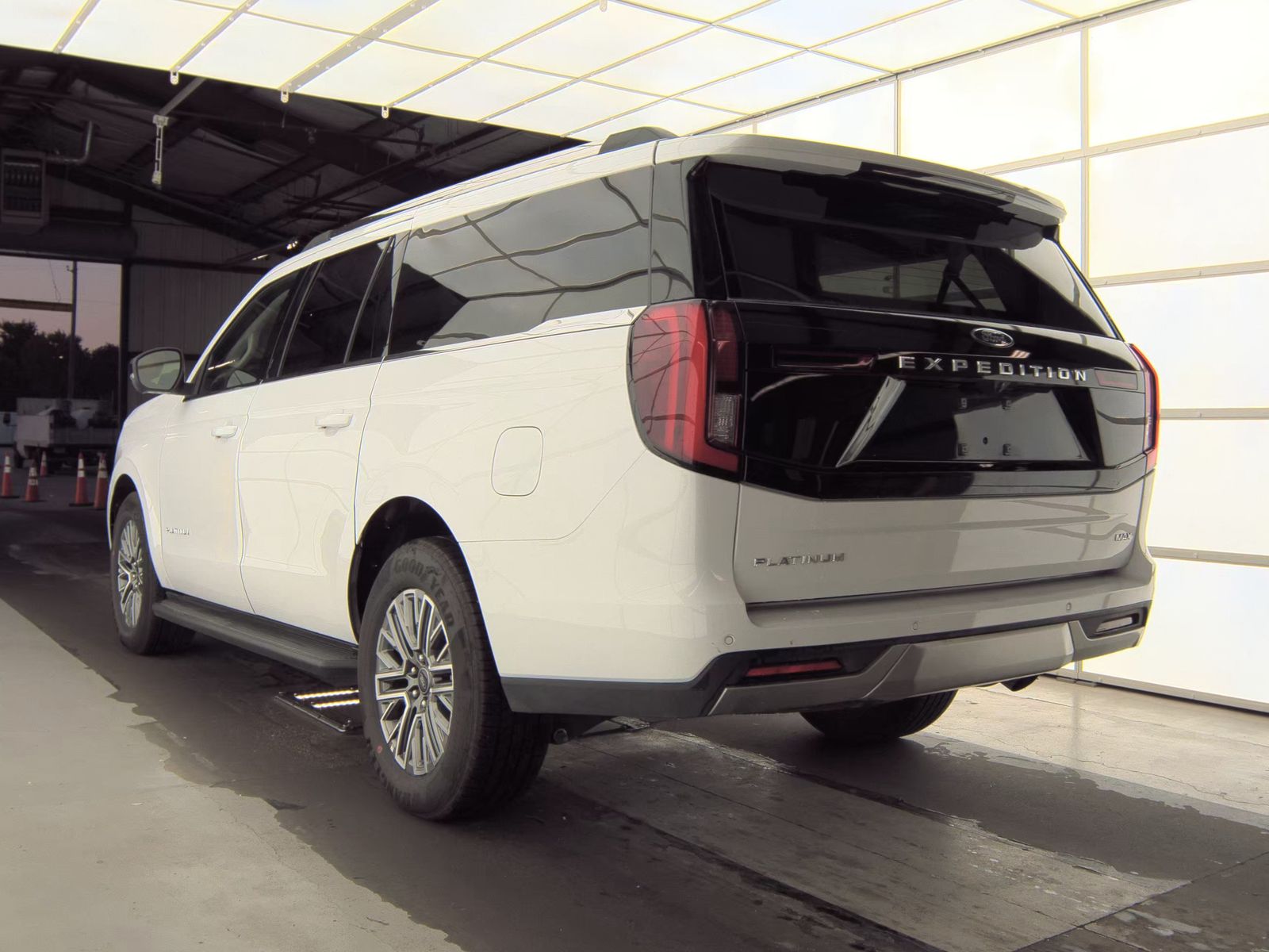 FORD EXPEDITION MAX - 7