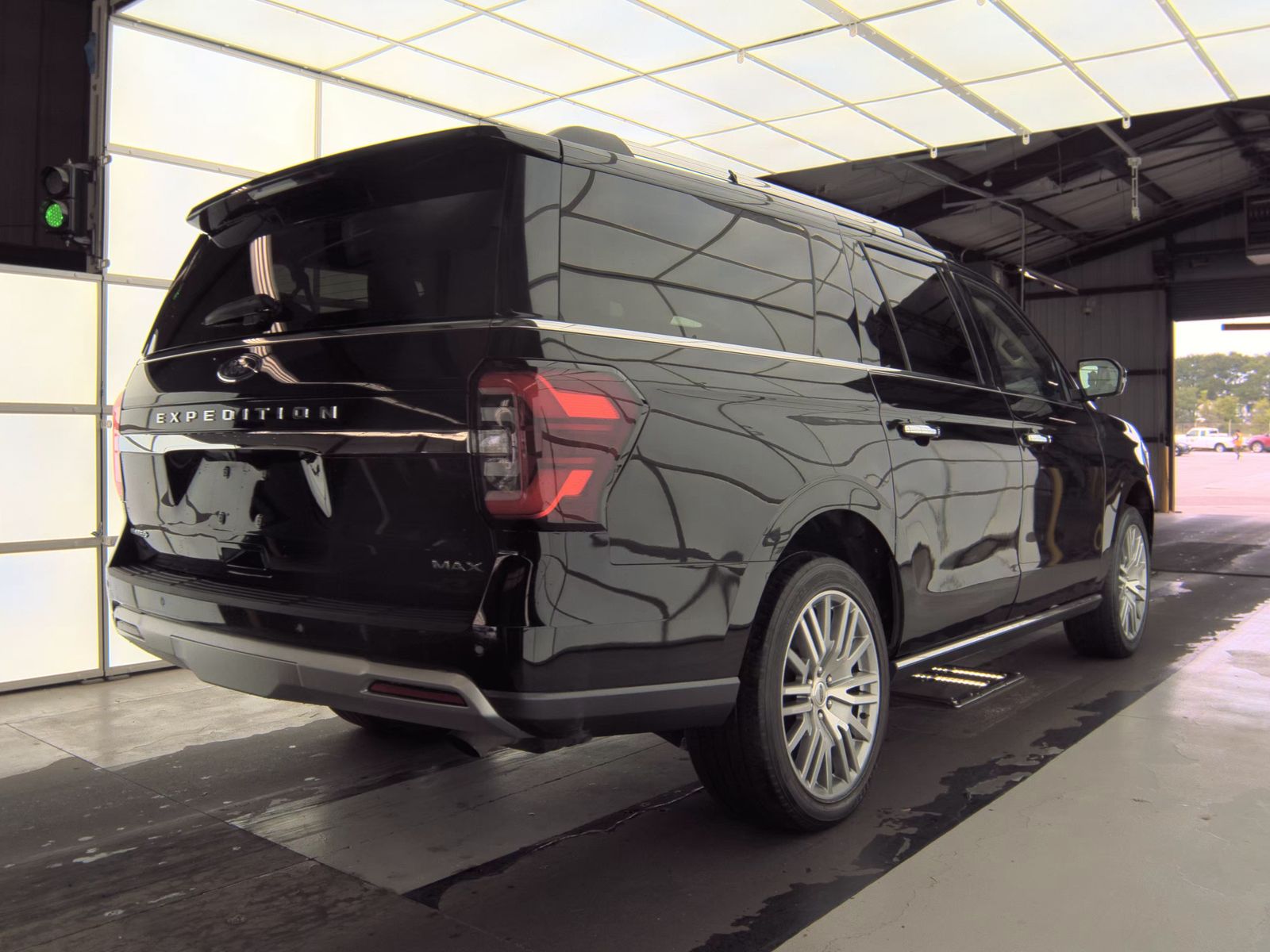FORD EXPEDITION MAX - 5