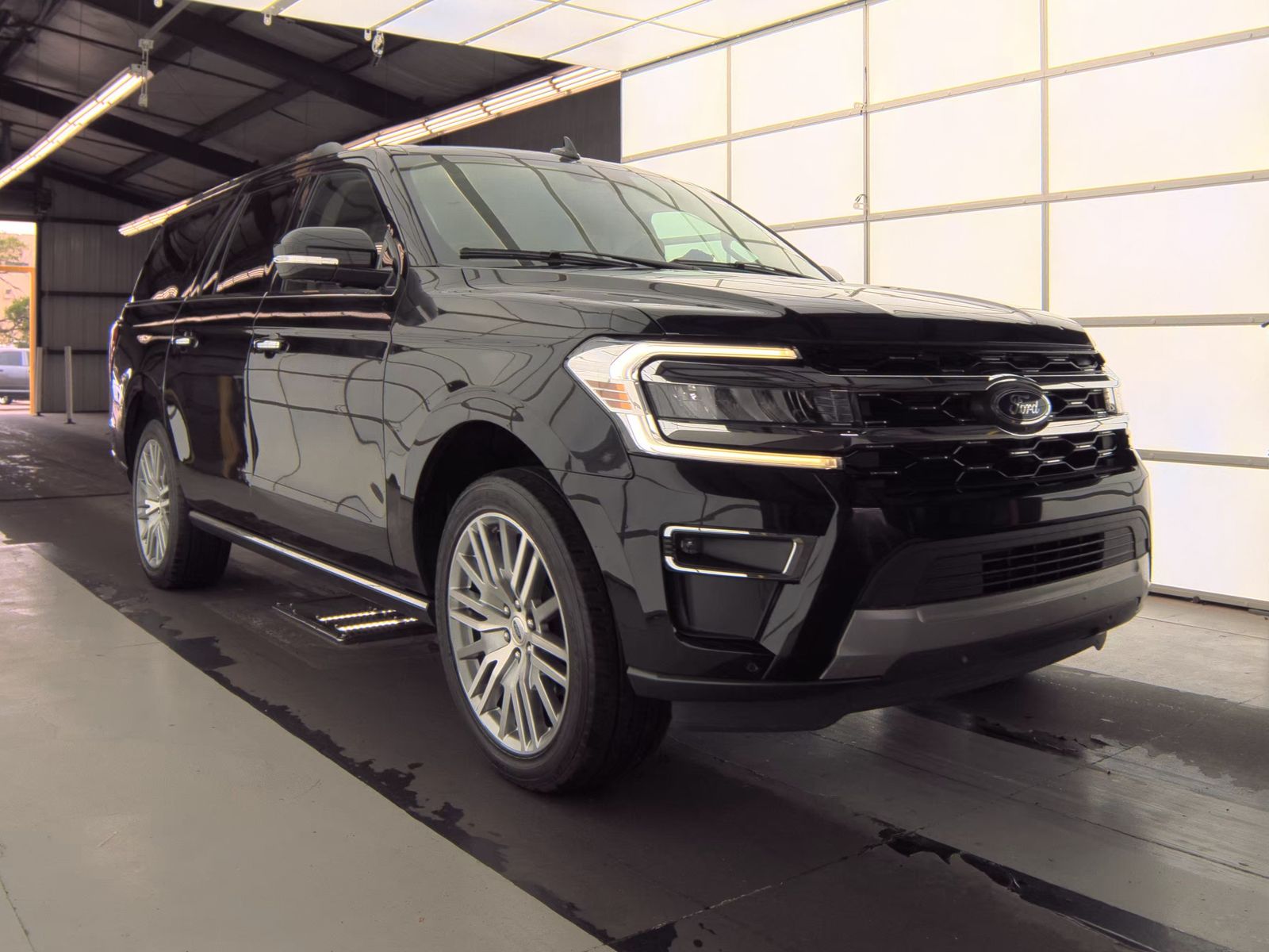FORD EXPEDITION MAX - 4