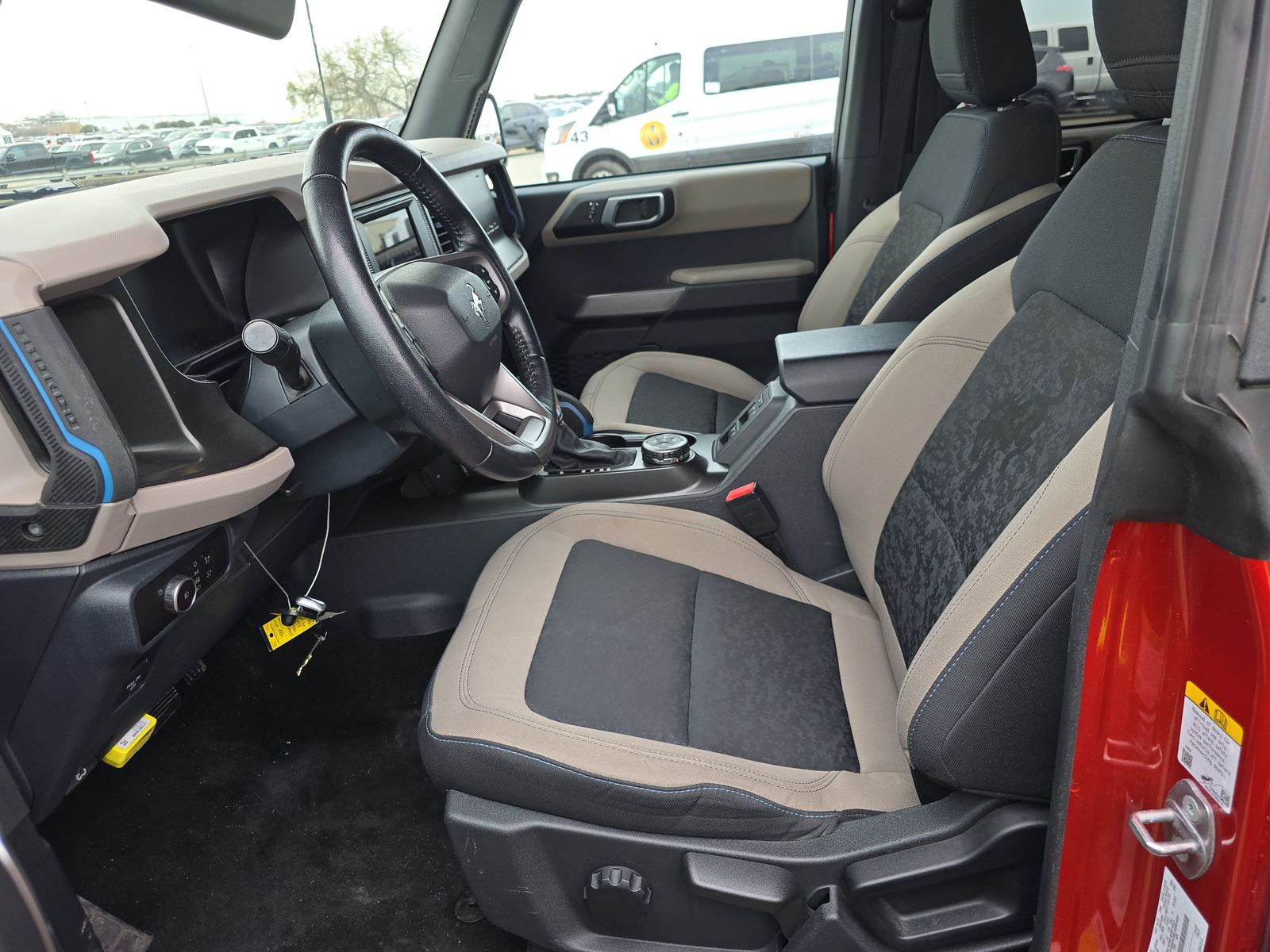 FORD BRONCO - 8