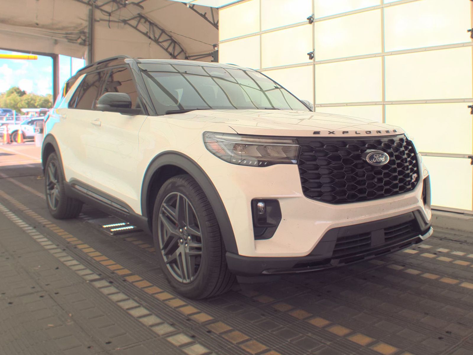 FORD EXPLORER - 5