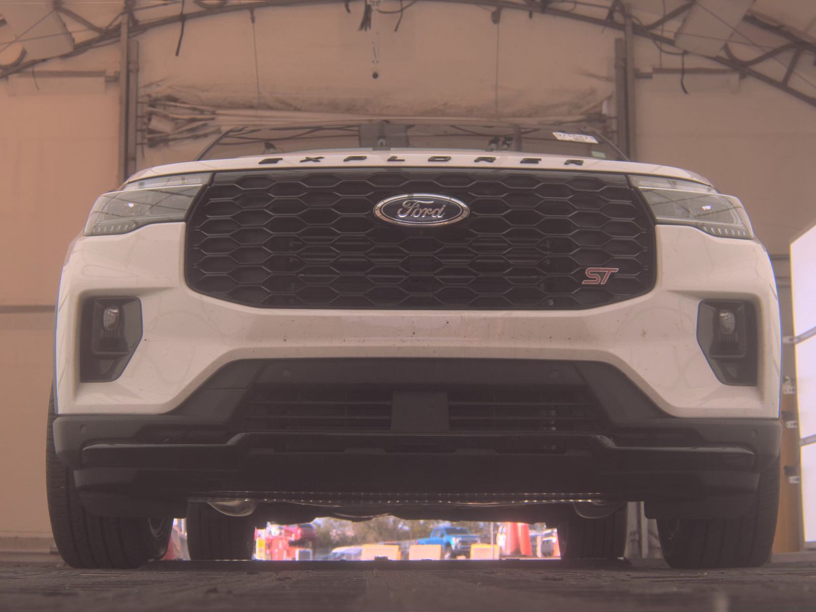 FORD EXPLORER - 4