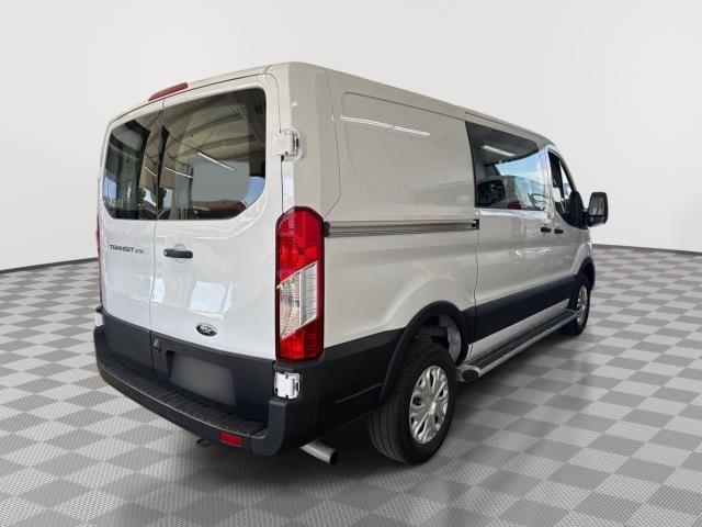 FORD TRANSIT 250 - 4