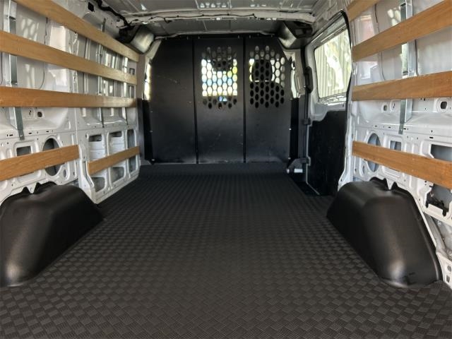 FORD TRANSIT 250 - 10