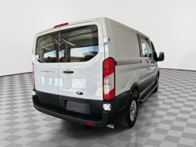 FORD TRANSIT 250 - 4