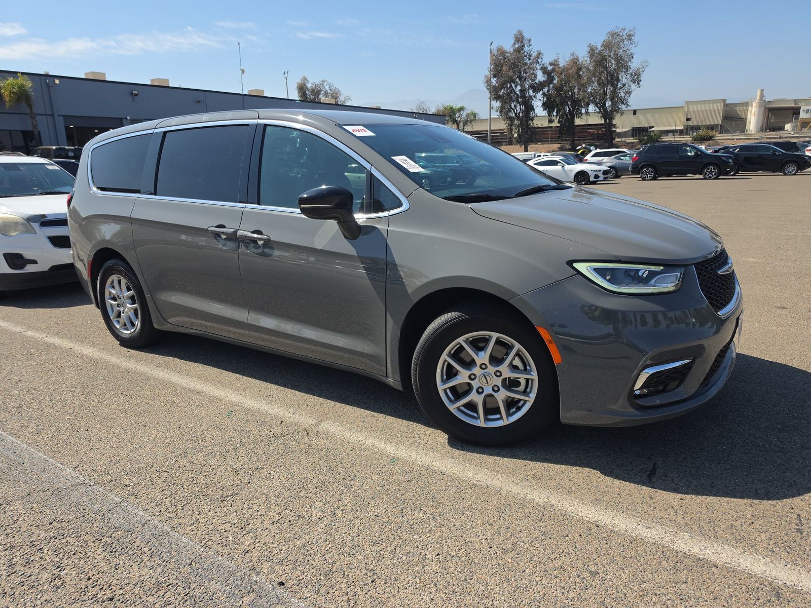 CHRYSLER PACIFICA - 4