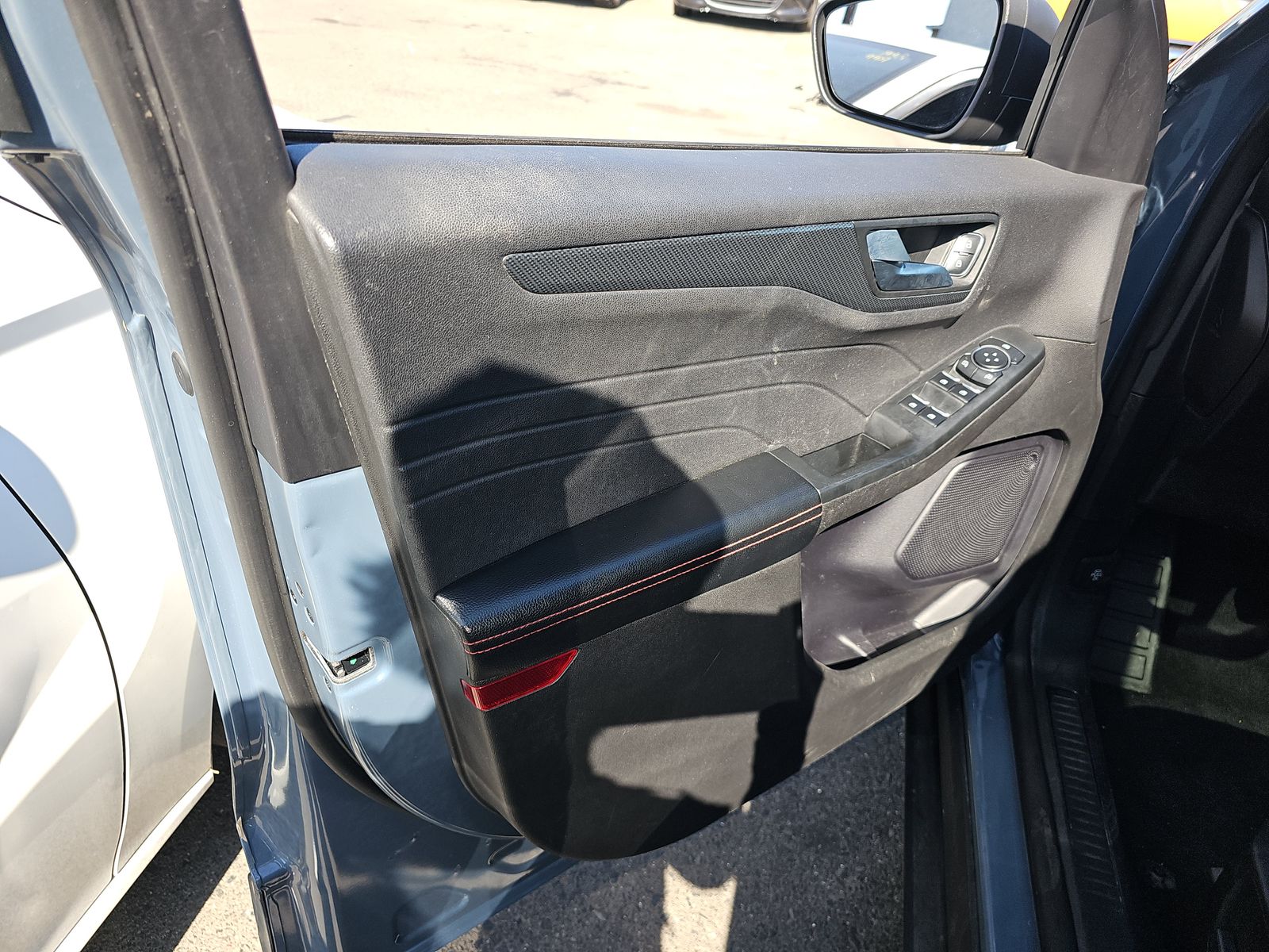 FORD ESCAPE - 10