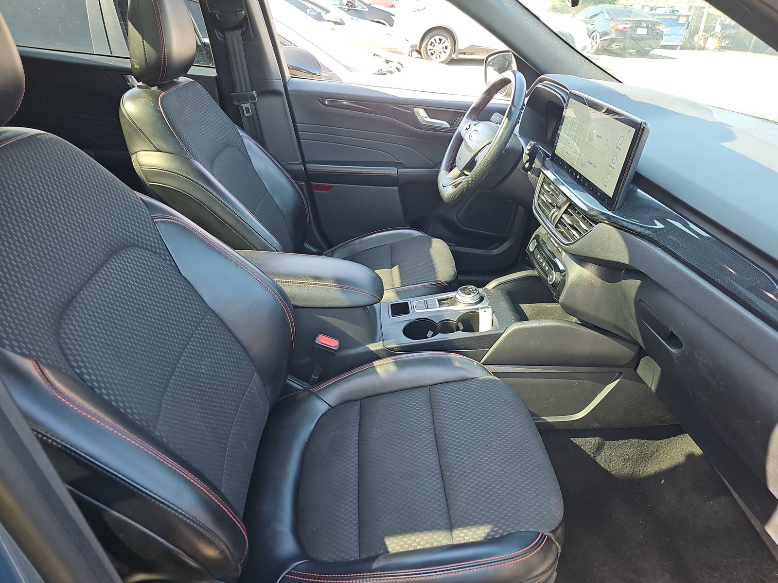 FORD ESCAPE - 9