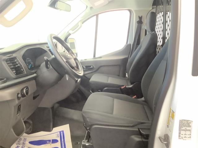 FORD TRANSIT 250 - 8