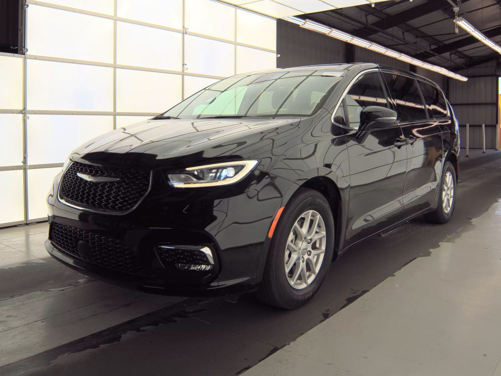 2025 Chrysler Pacifica Select FWD