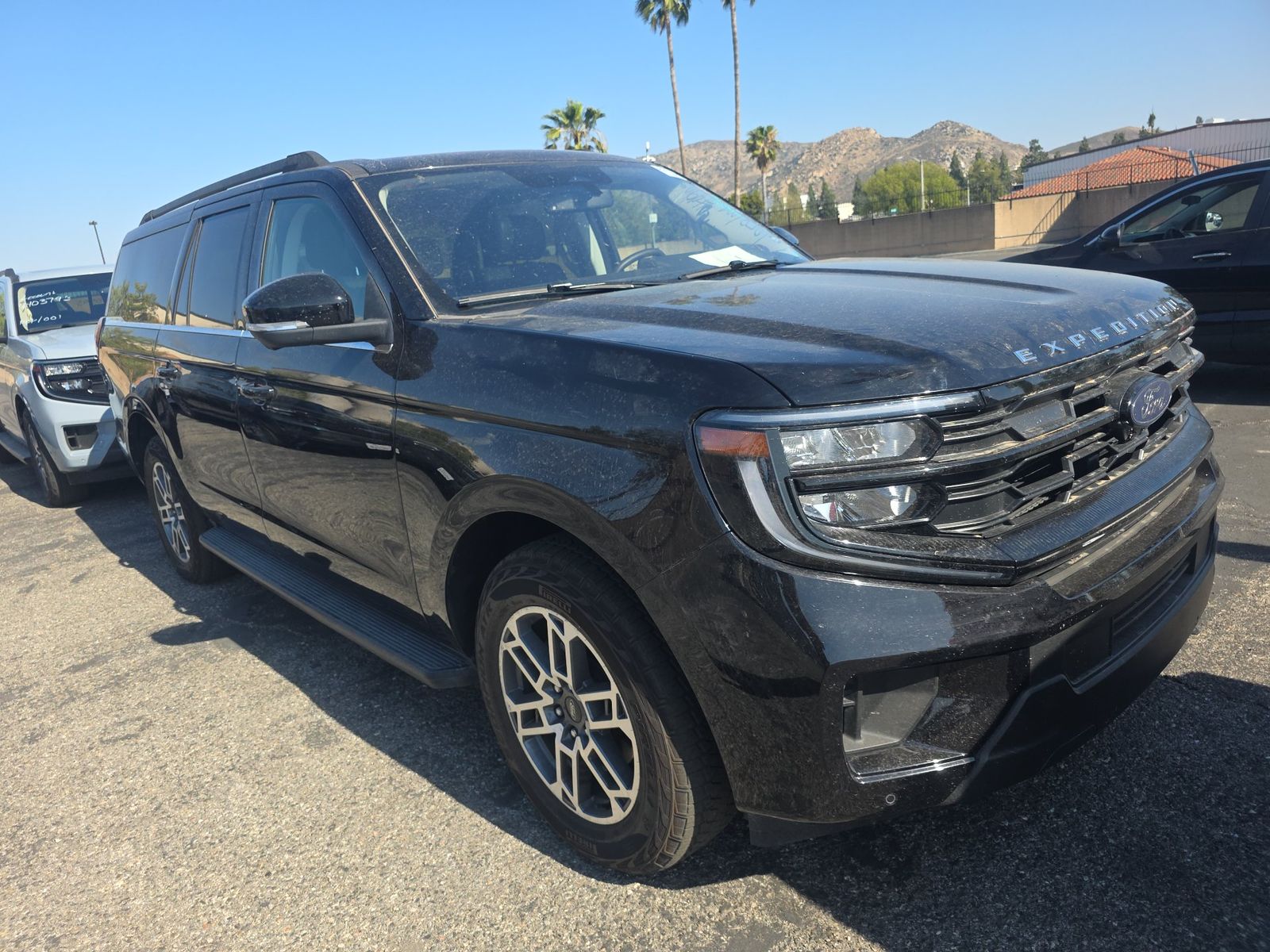 FORD EXPEDITION MAX - 4