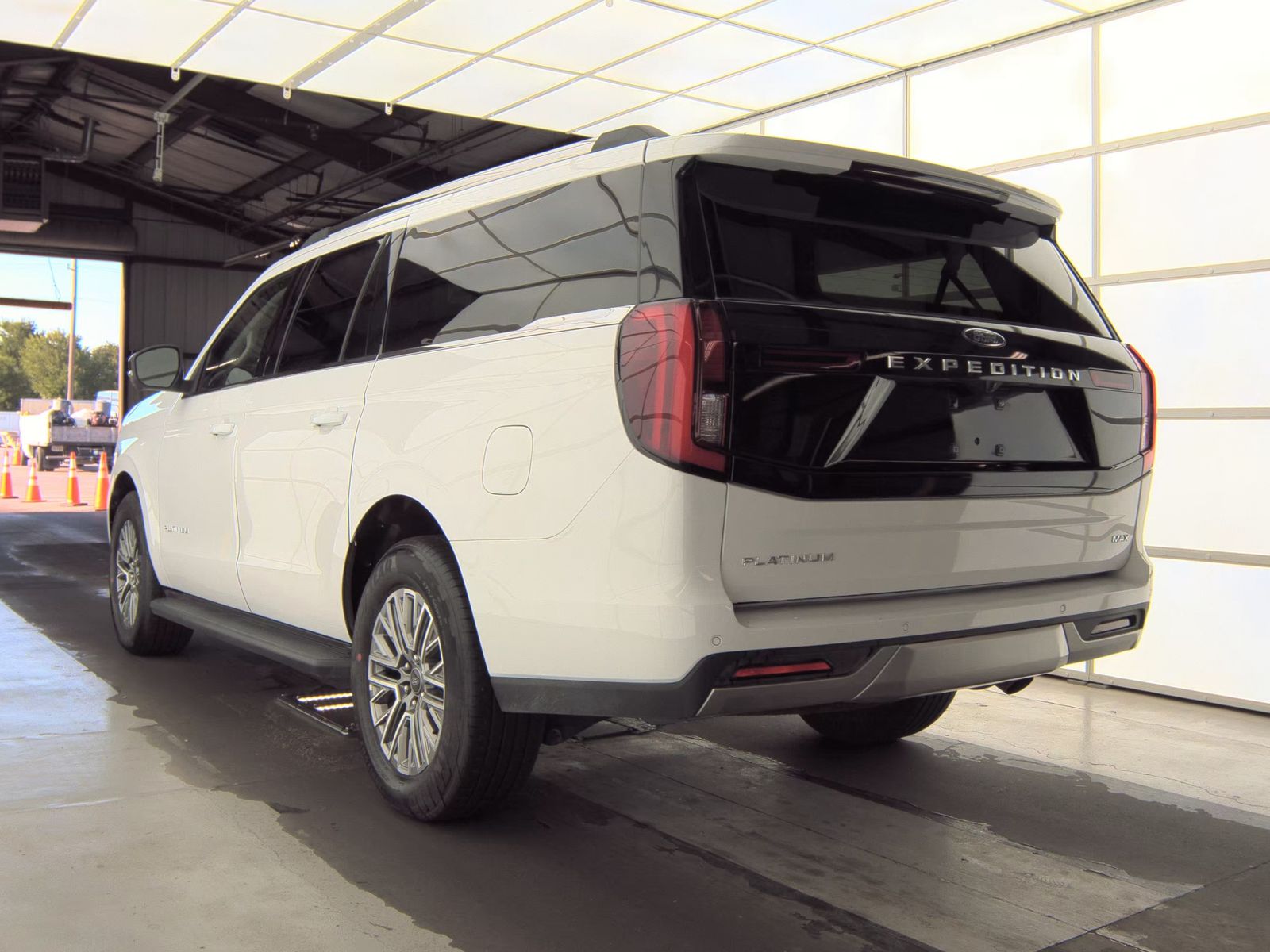 FORD EXPEDITION MAX - 9