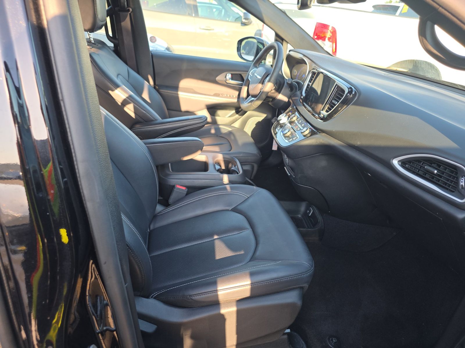 2025 Chrysler Pacifica Select FWD