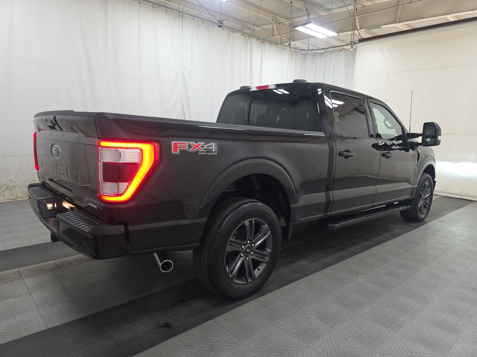 2023 Ford F-150 Lariat AWD