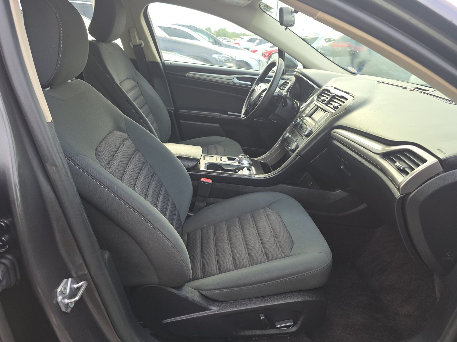 FORD FUSION - 9