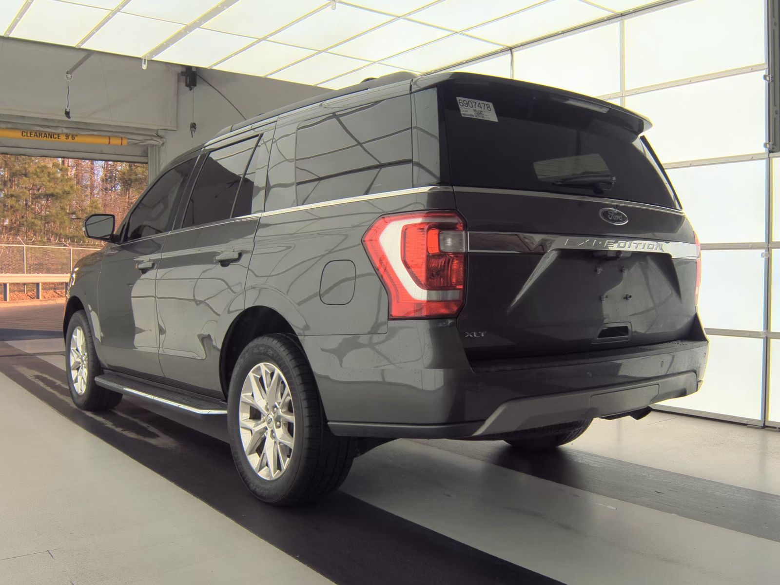 FORD EXPEDITION - 7