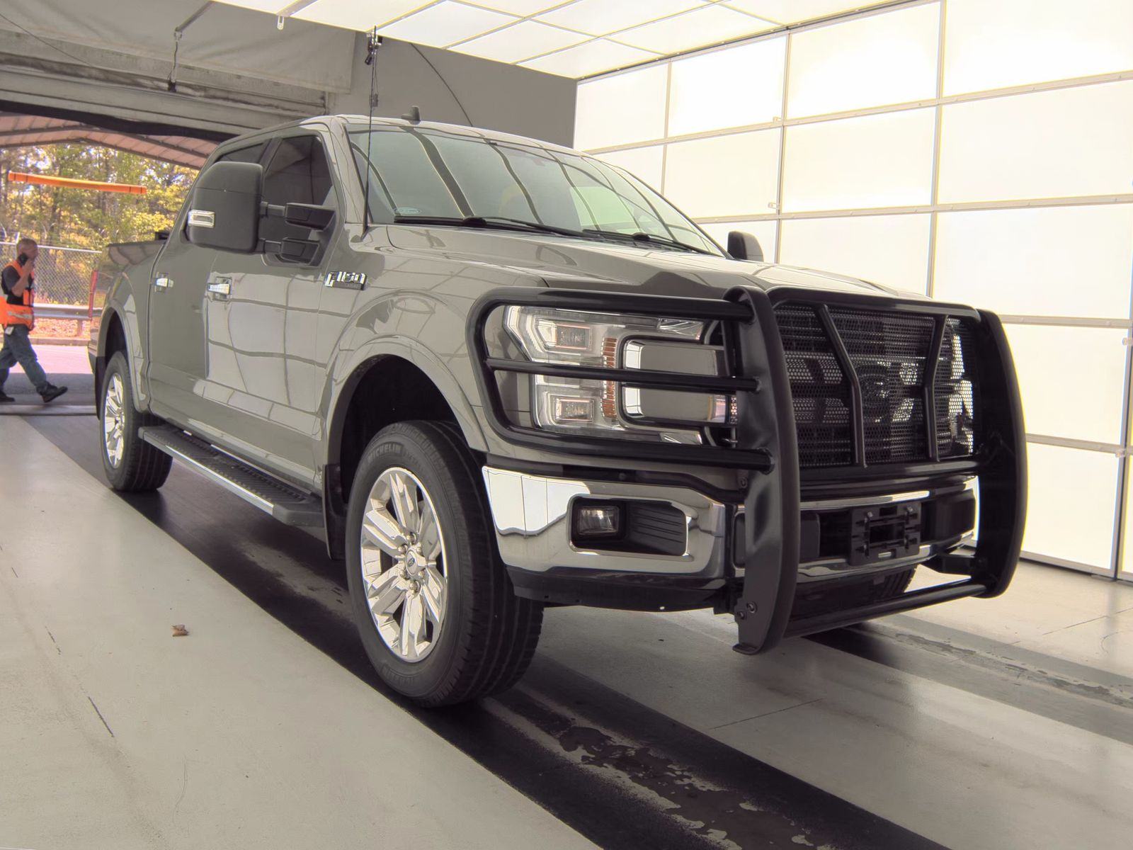 FORD F-150 - 4