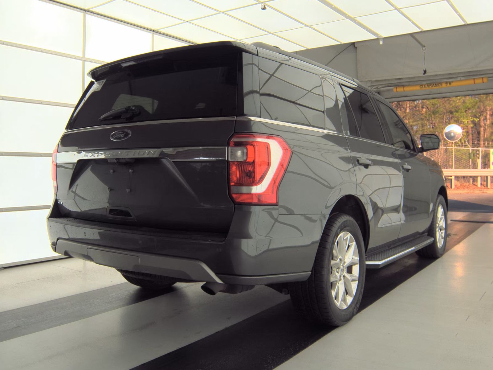 FORD EXPEDITION - 5