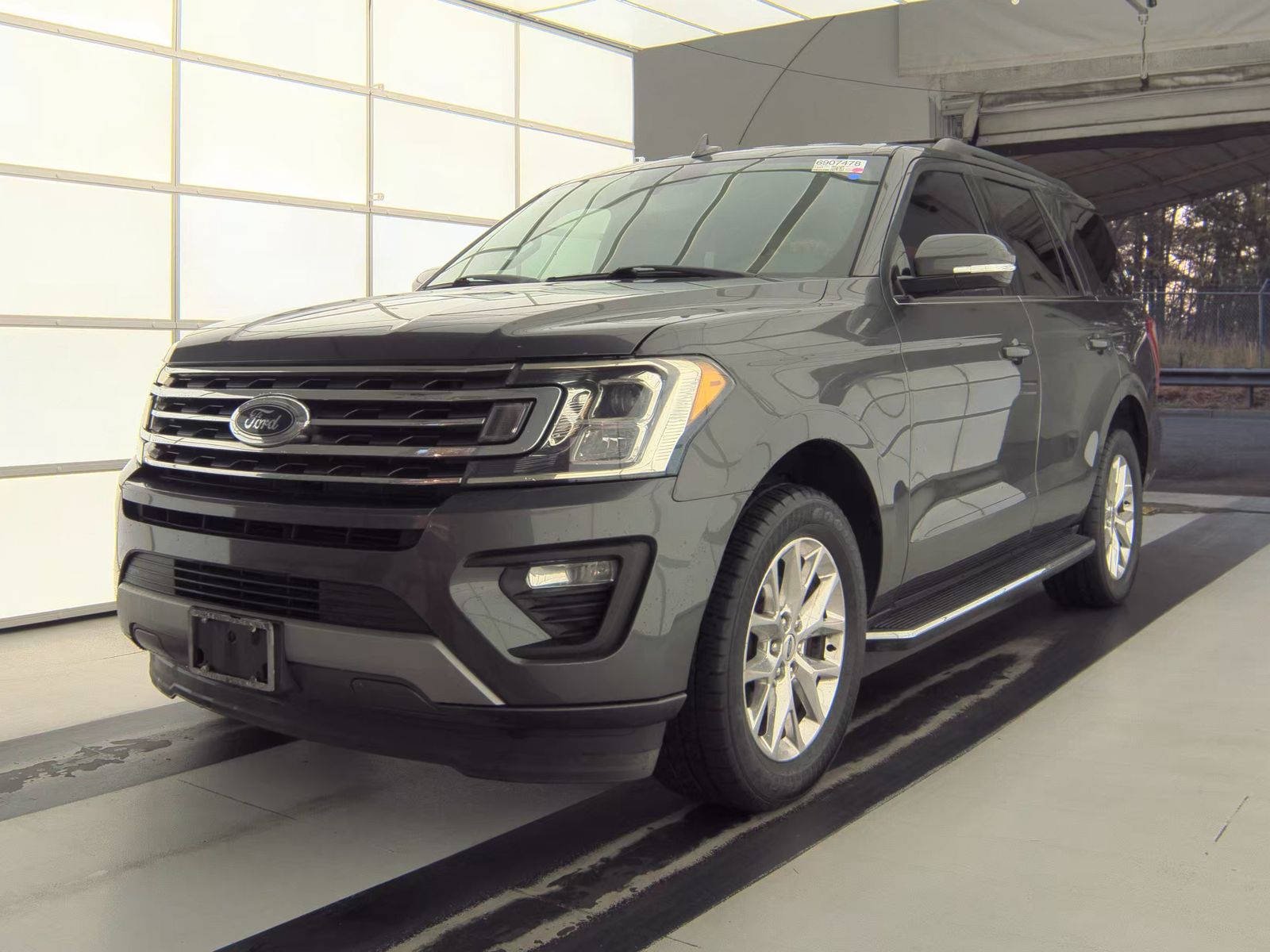 FORD EXPEDITION - 1