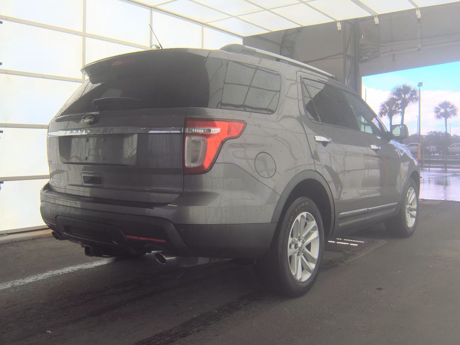 FORD EXPLORER - 5